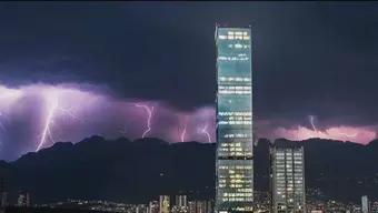 Foto: Fotografía Muestra Impresionante Tormenta Eléctrica en Zona Metropolitana de Monterrey