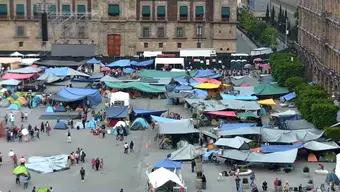 FOTO: CNTE Levanta Tiendas de Campaña en Zócalo CDMX