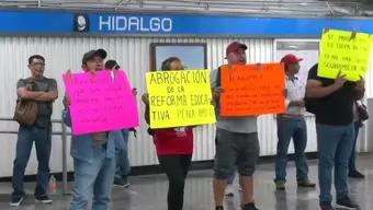 Foto: Integrantes de la CNTE Permiten el Paso Libre en el Metro Hidalgo