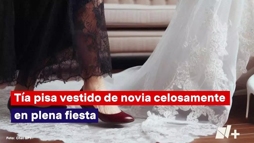 Foto: ¡No Soportó! Tía Celosa Pisa Vestido a la Novia en Plena Fiesta