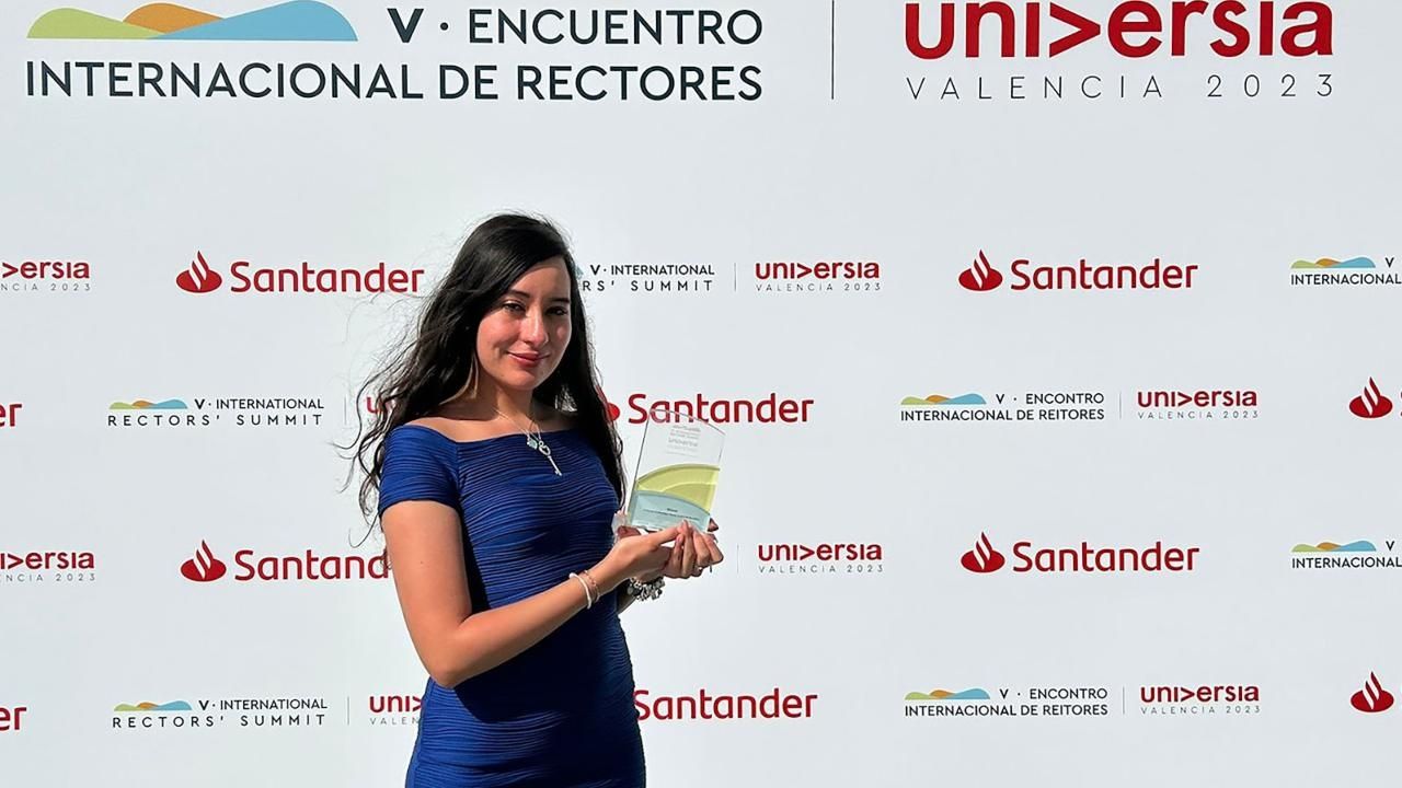  Alumna de la UNAM Es Galardonada en Valencia, España 