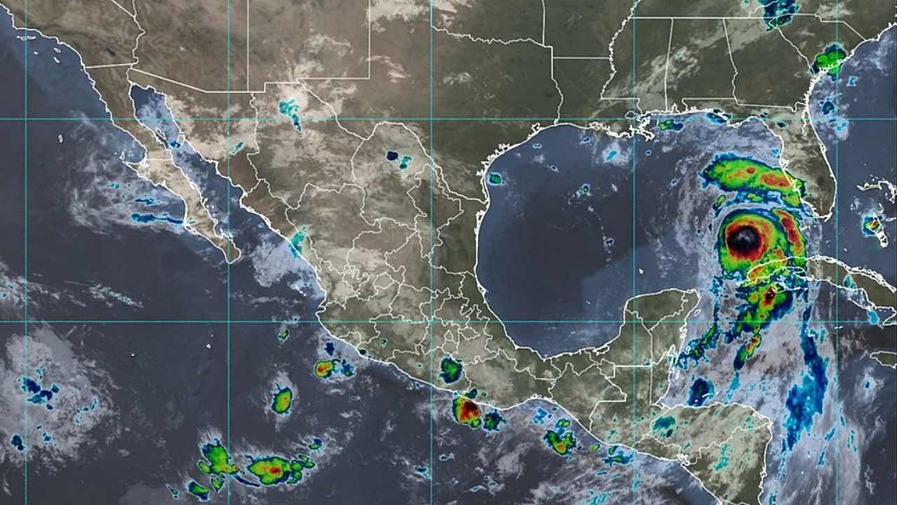 Idalia se convirtirió en huracán categoría 1 en su camino a Florida