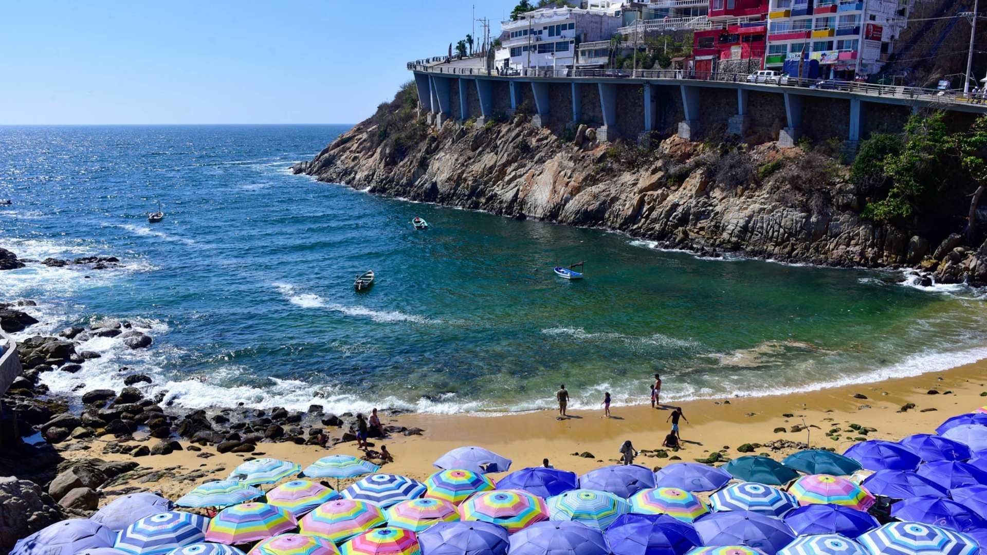 Aceleran Trabajos en Acapulco para Recibir a Turistas en Semana Santa