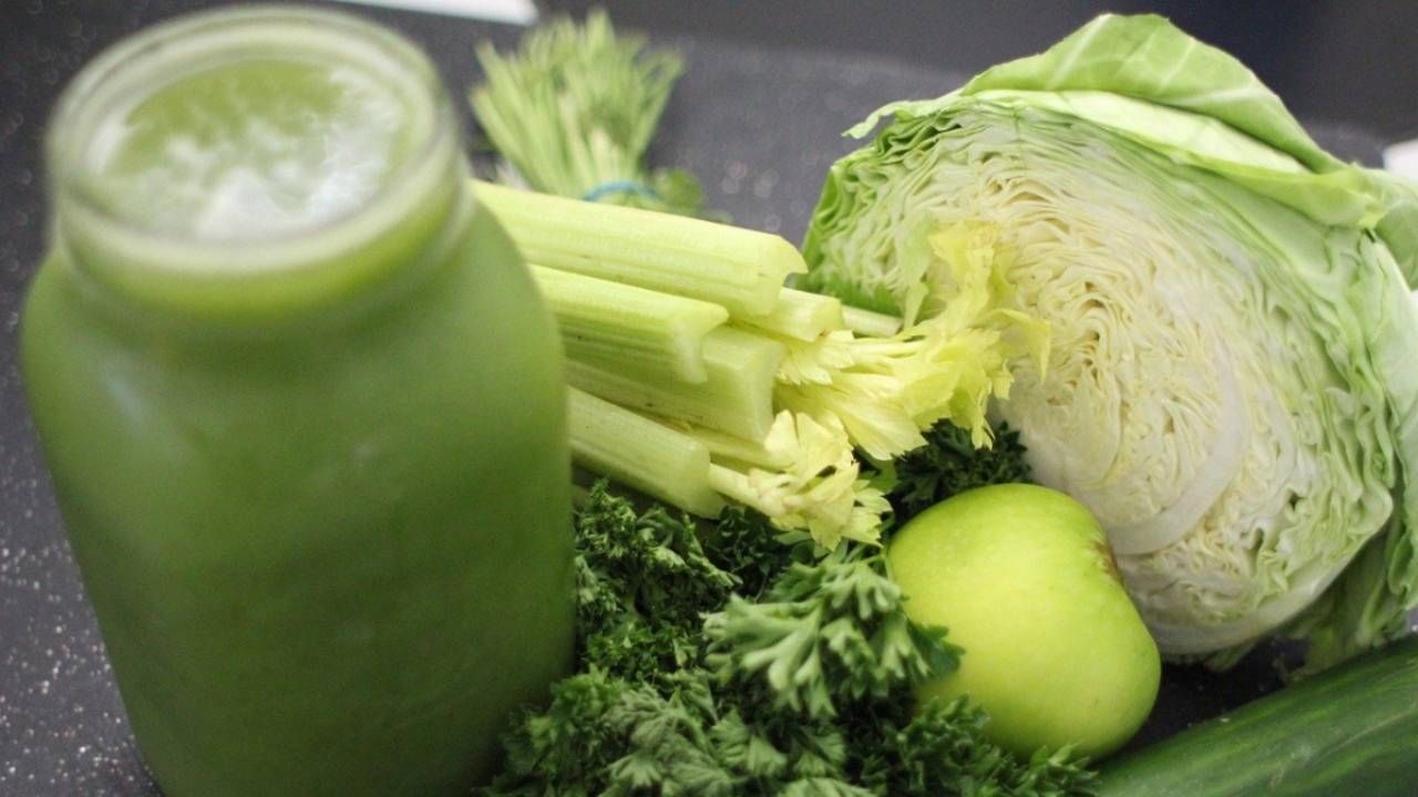 ¿Cómo preparar un jugo verde para la diabetes y colesterol?
