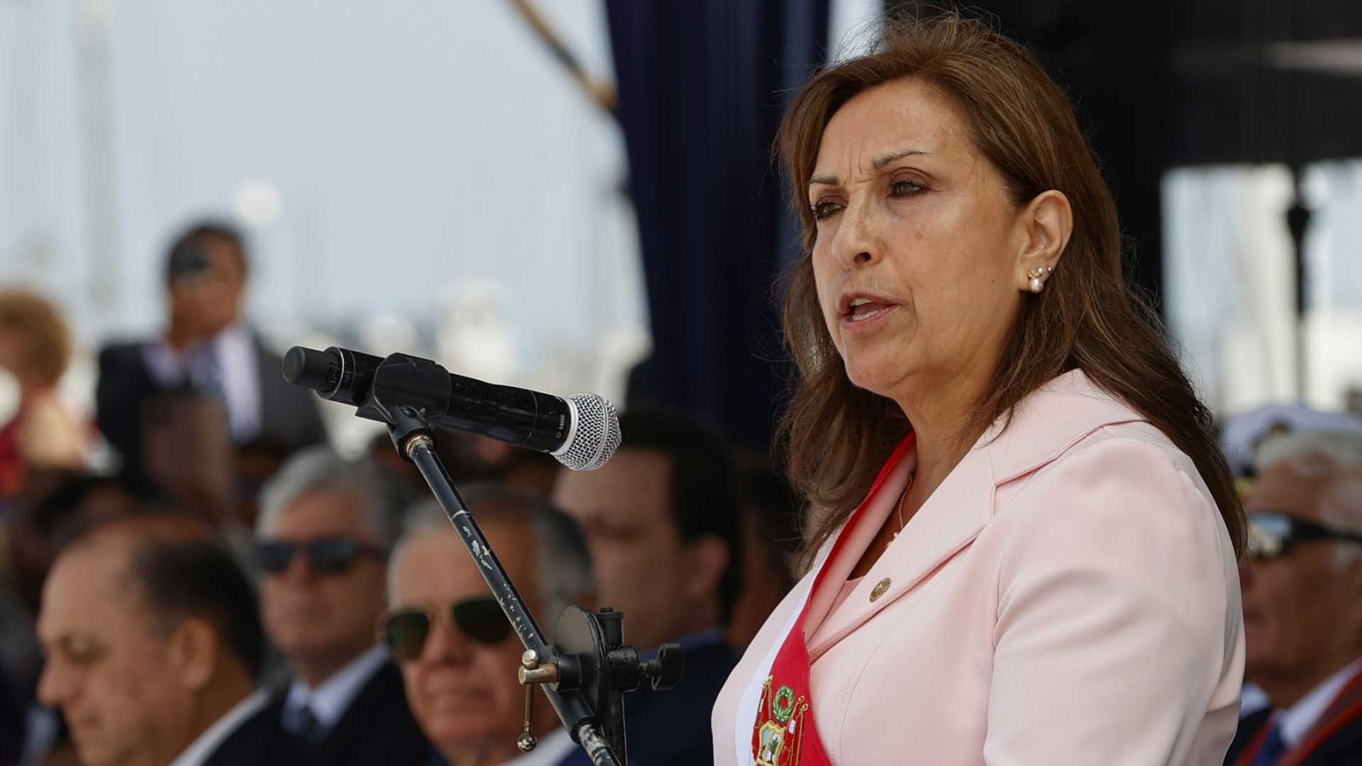 Dina Boluarte pide al Congreso adelantar elecciones