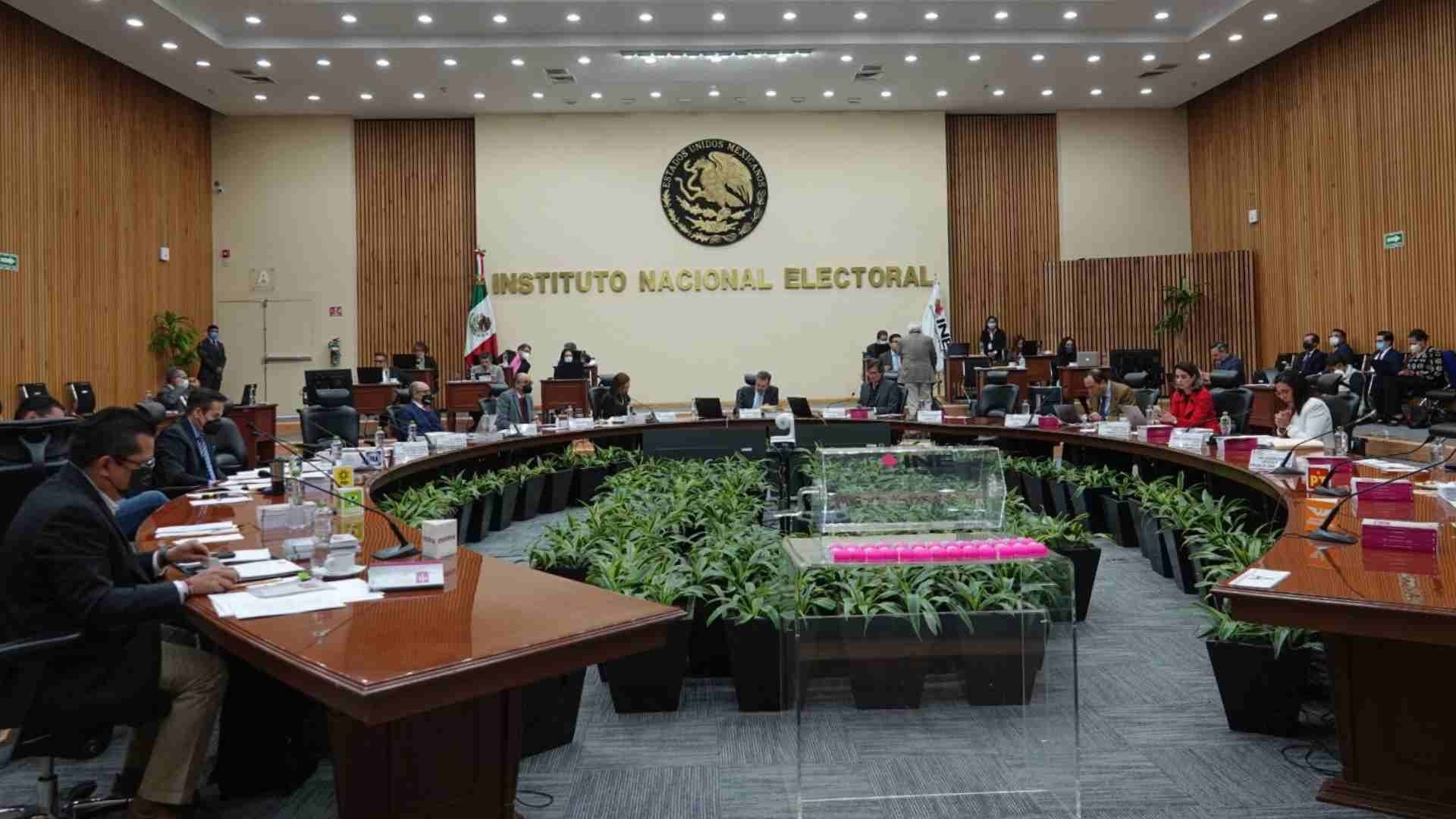 INE presenta controversia constitucional ante la SCJN por Plan B