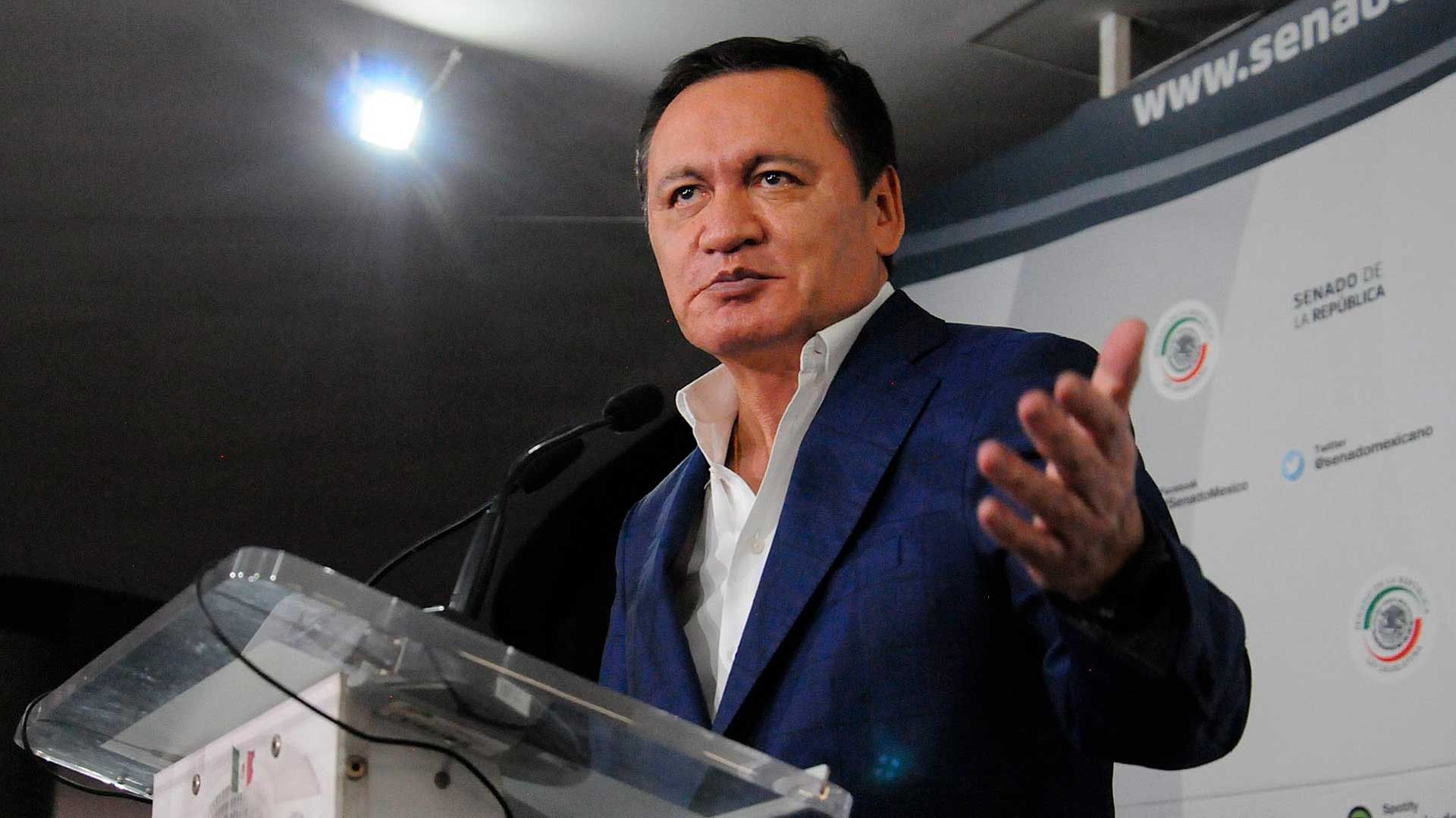 Osorio Chong Deja Coordinación del PRI en Cámara de Senadores