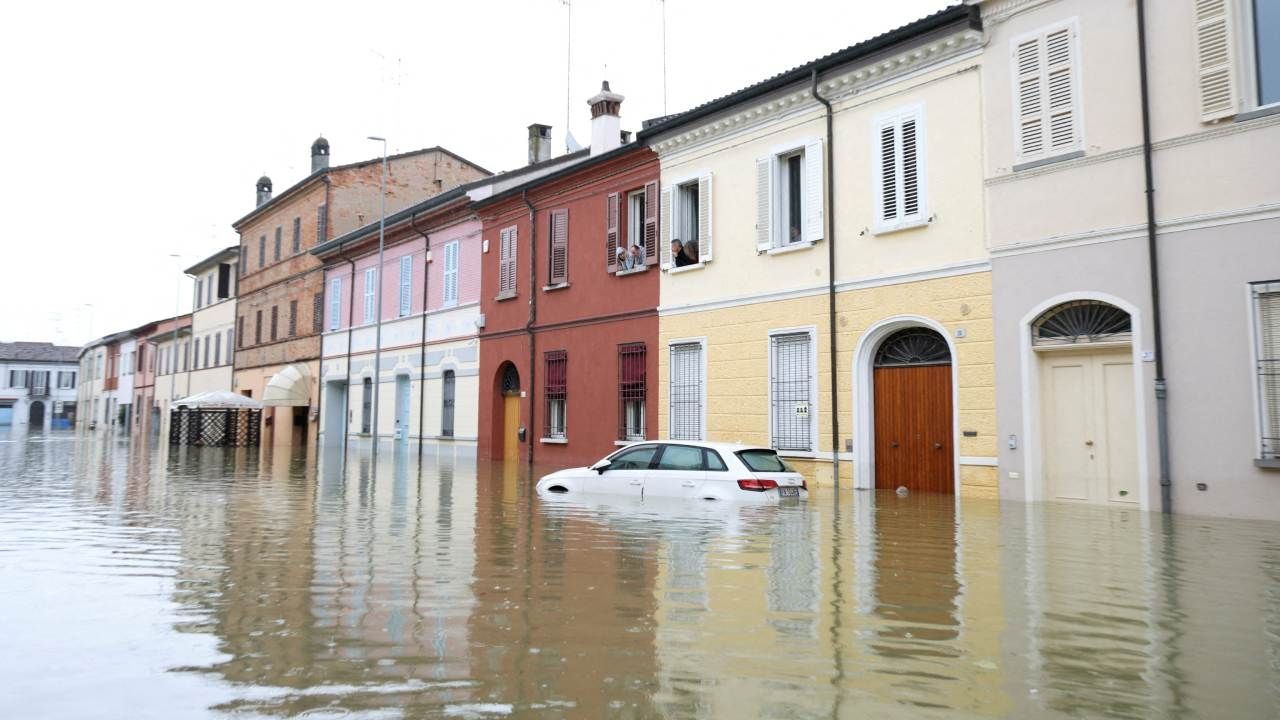 Ascienden a 15 los Muertos Por Inundaciones en Emilia Romaña