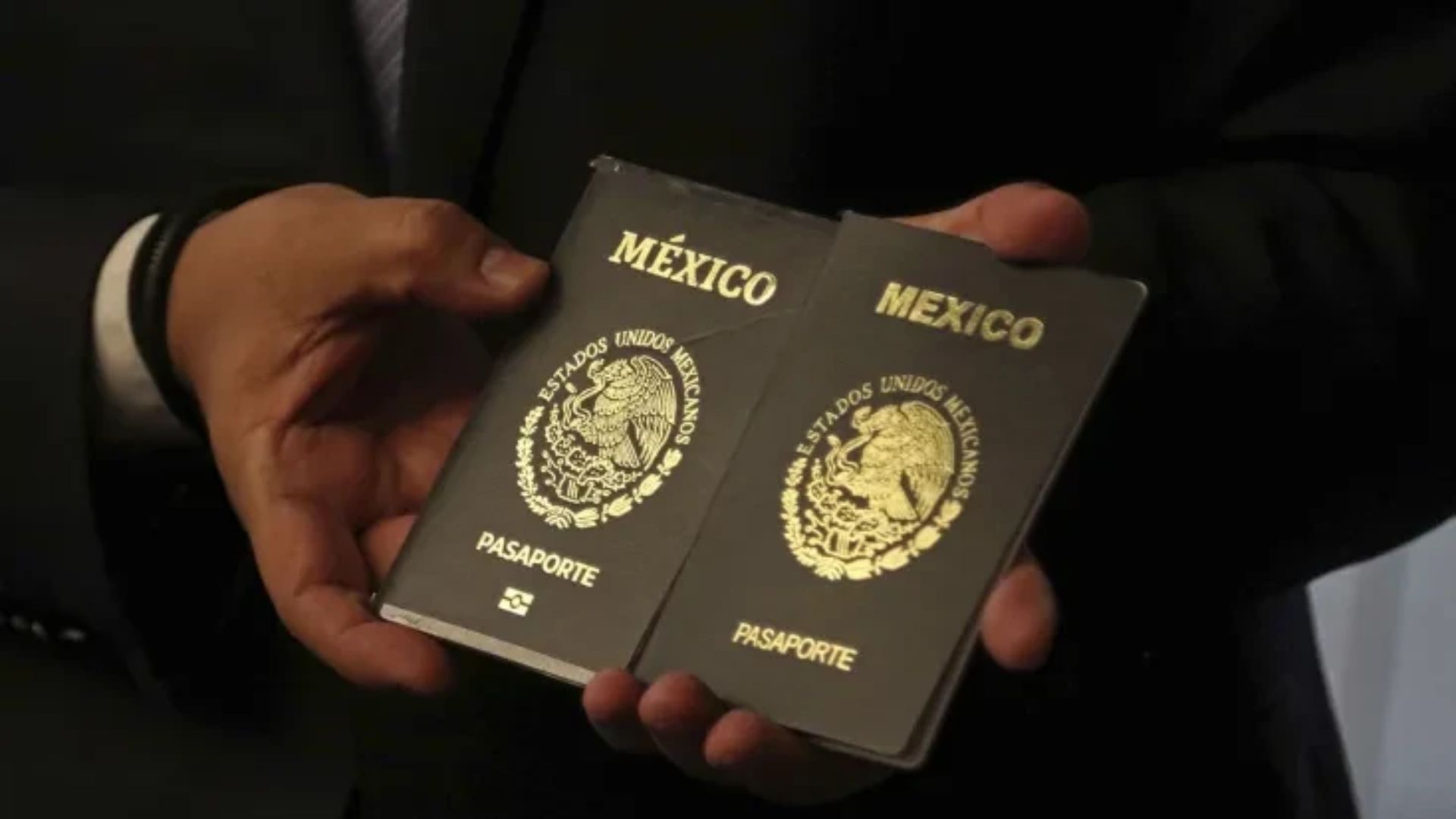 SRE tiene nuevo requisito para tramitar el pasaporte mexicano, se debe presentar un certificado de no estar inscrito al registro de deudores.