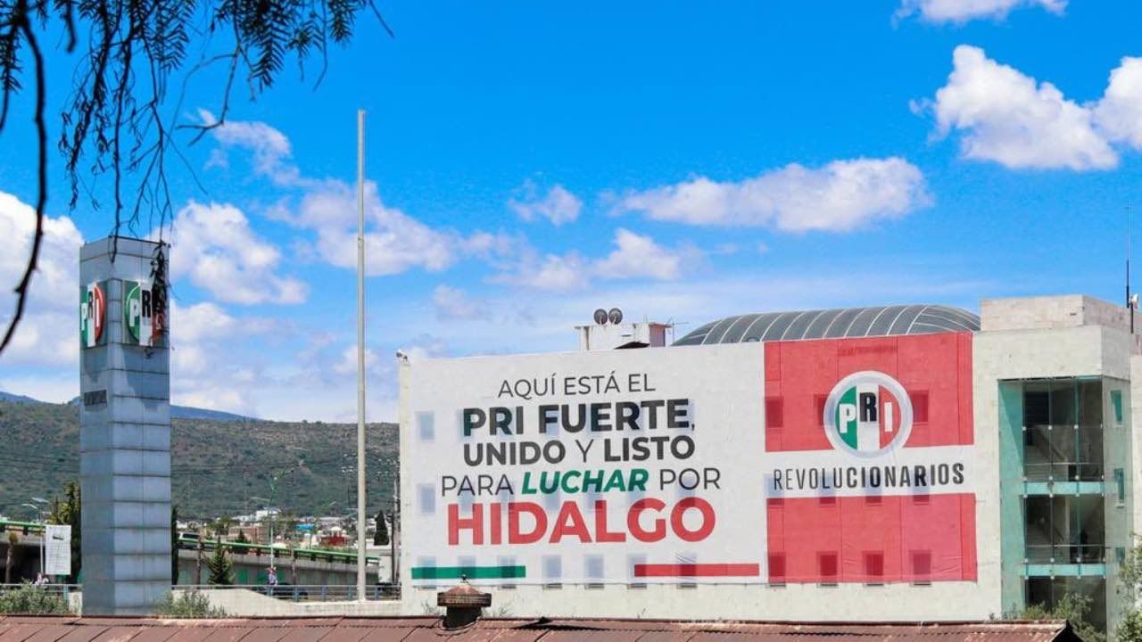 Más de cien mujeres renuncian al PRI de Hidalgo