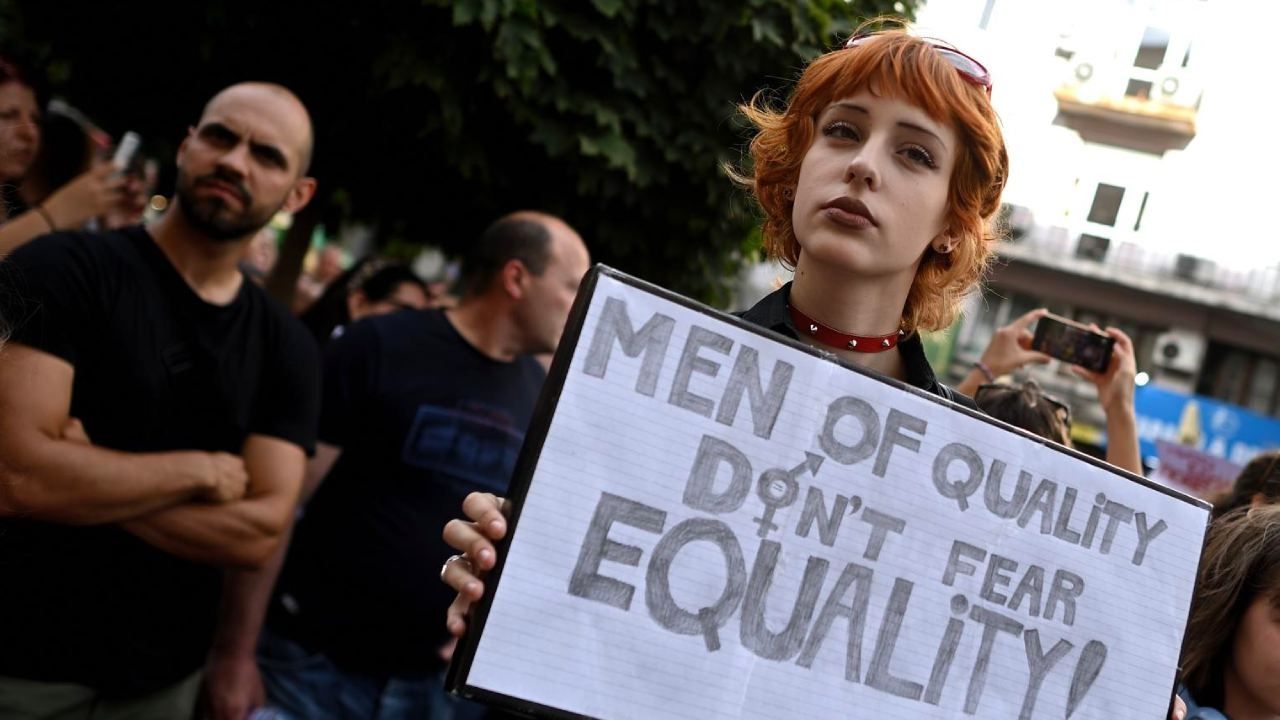 Un Diputado Deja la Política Insultar a las Mujeres en Bulgaria ¿Qué les Dijo?