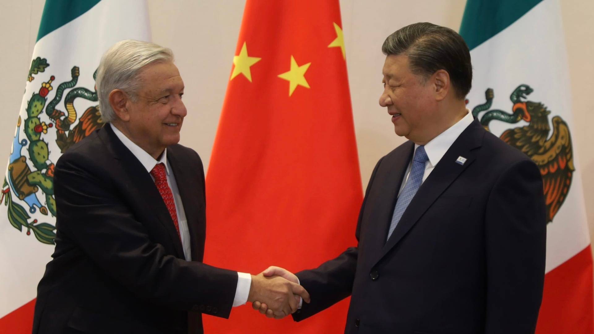 El presidente López Obrador y el mandatario chino, Xi Jinping