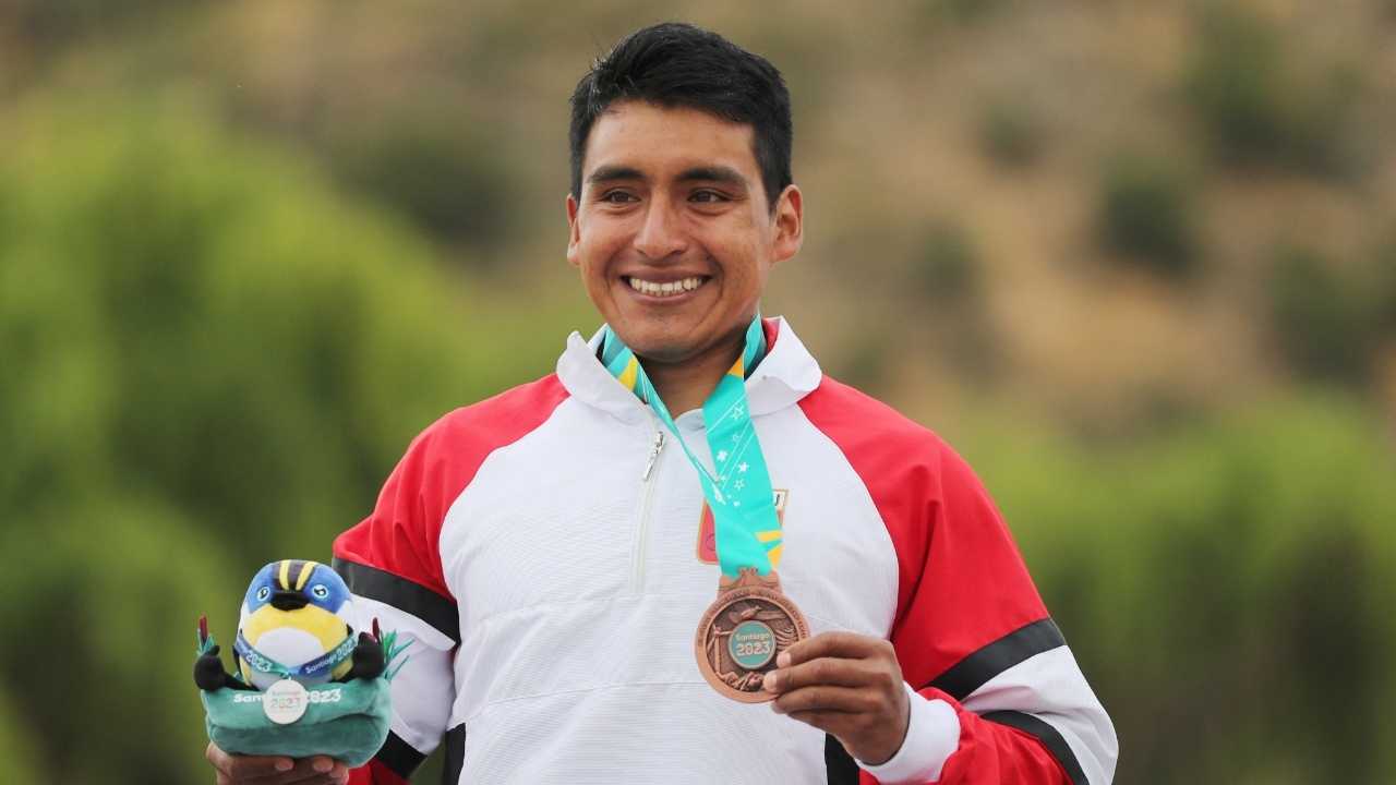 Atleta peruano rechaza reconocimiento de autoridades