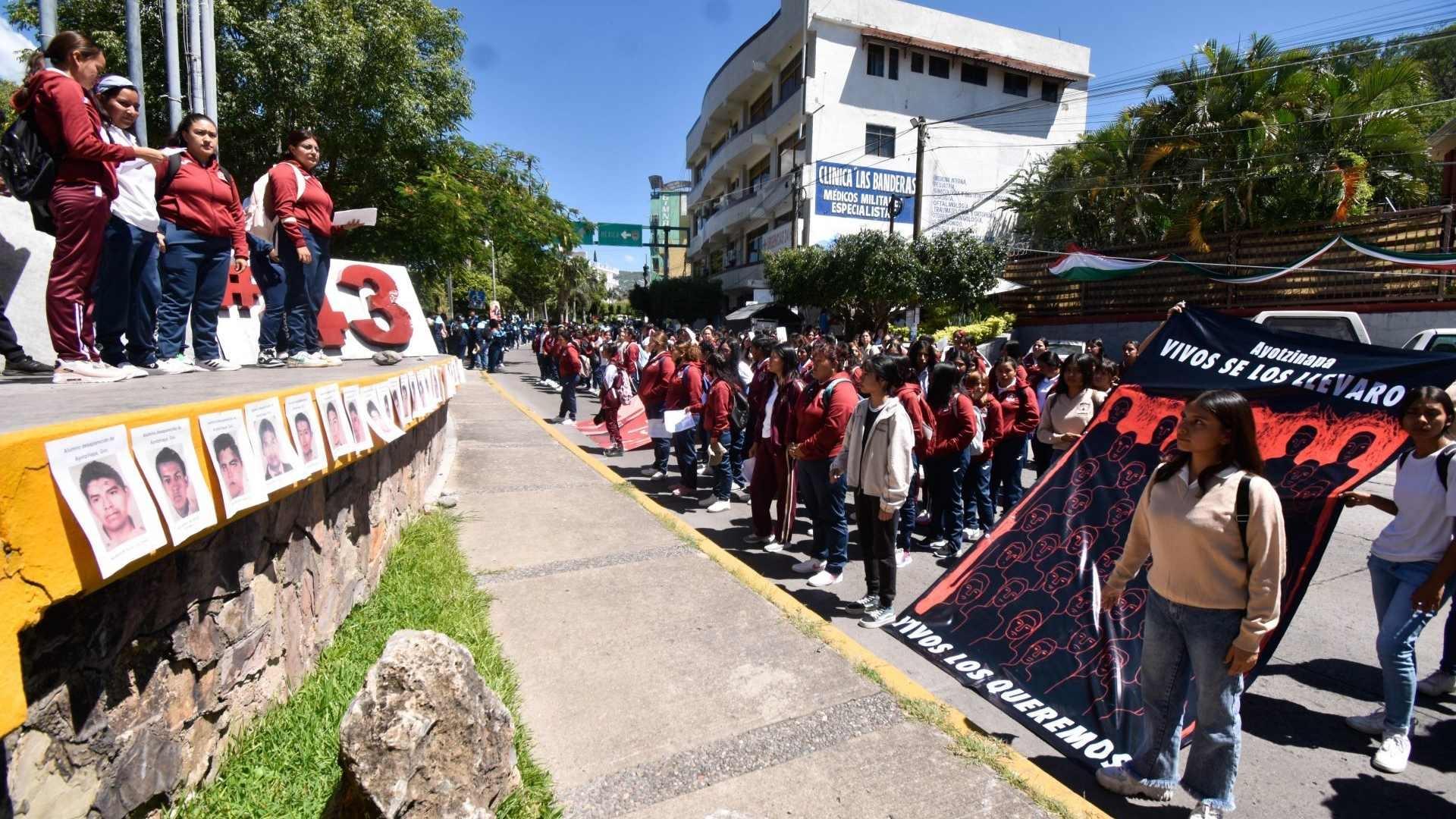 Ordenan Revisar Prisión contra Ocho Militares por Caso Ayotzinapa