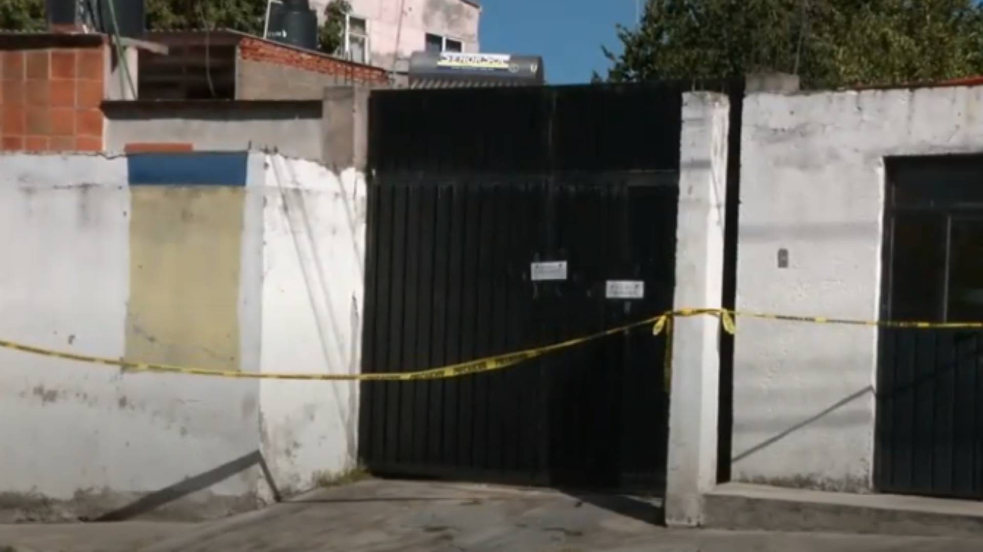 Mata a Su Mamá y Trata de Sepultarla en Patio de su Casa en Puebla