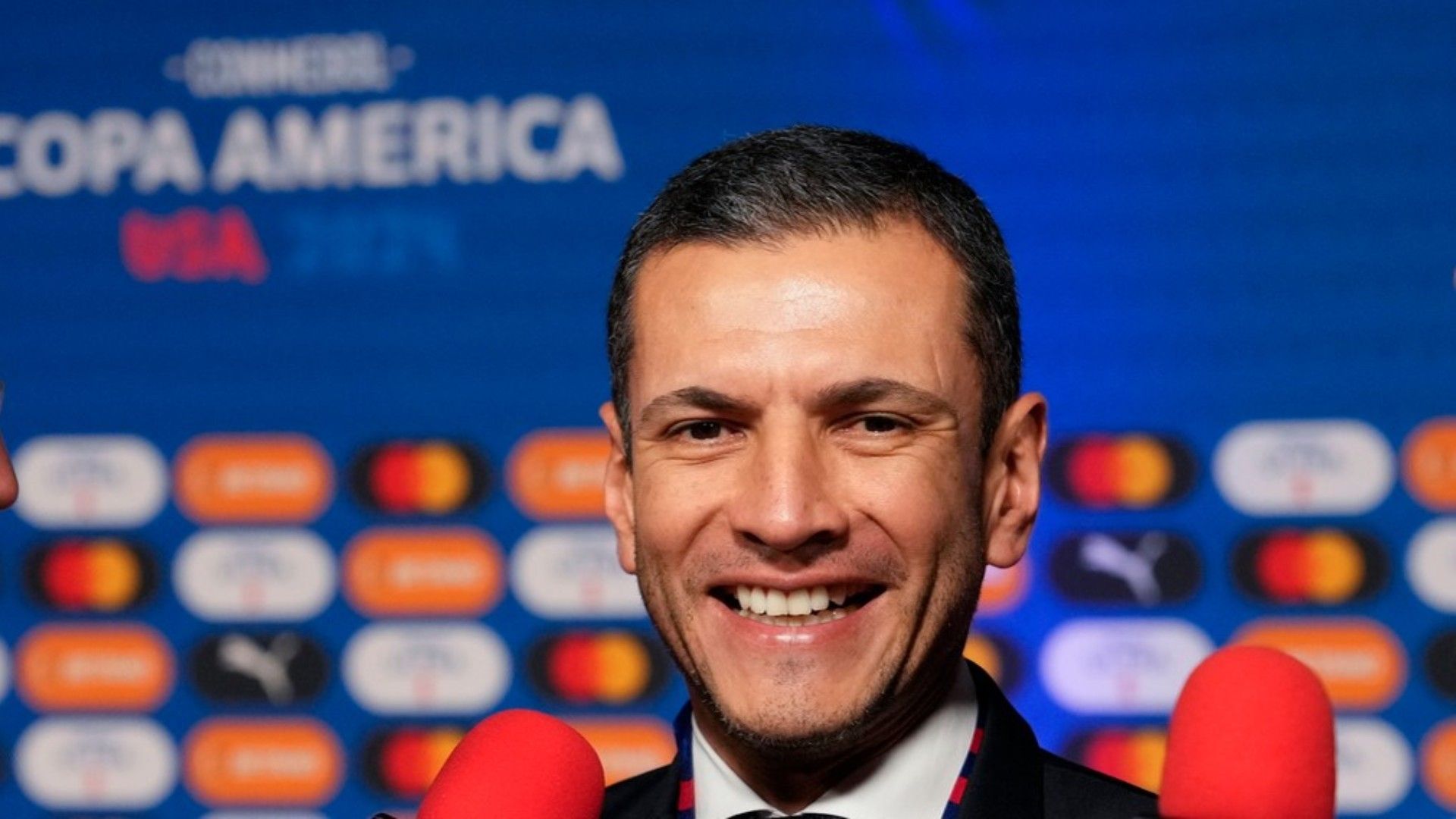 'Jimmy' Lozano estuvo presente en el sorteo de la Copa América celebrado en Miami. Foto: AP
