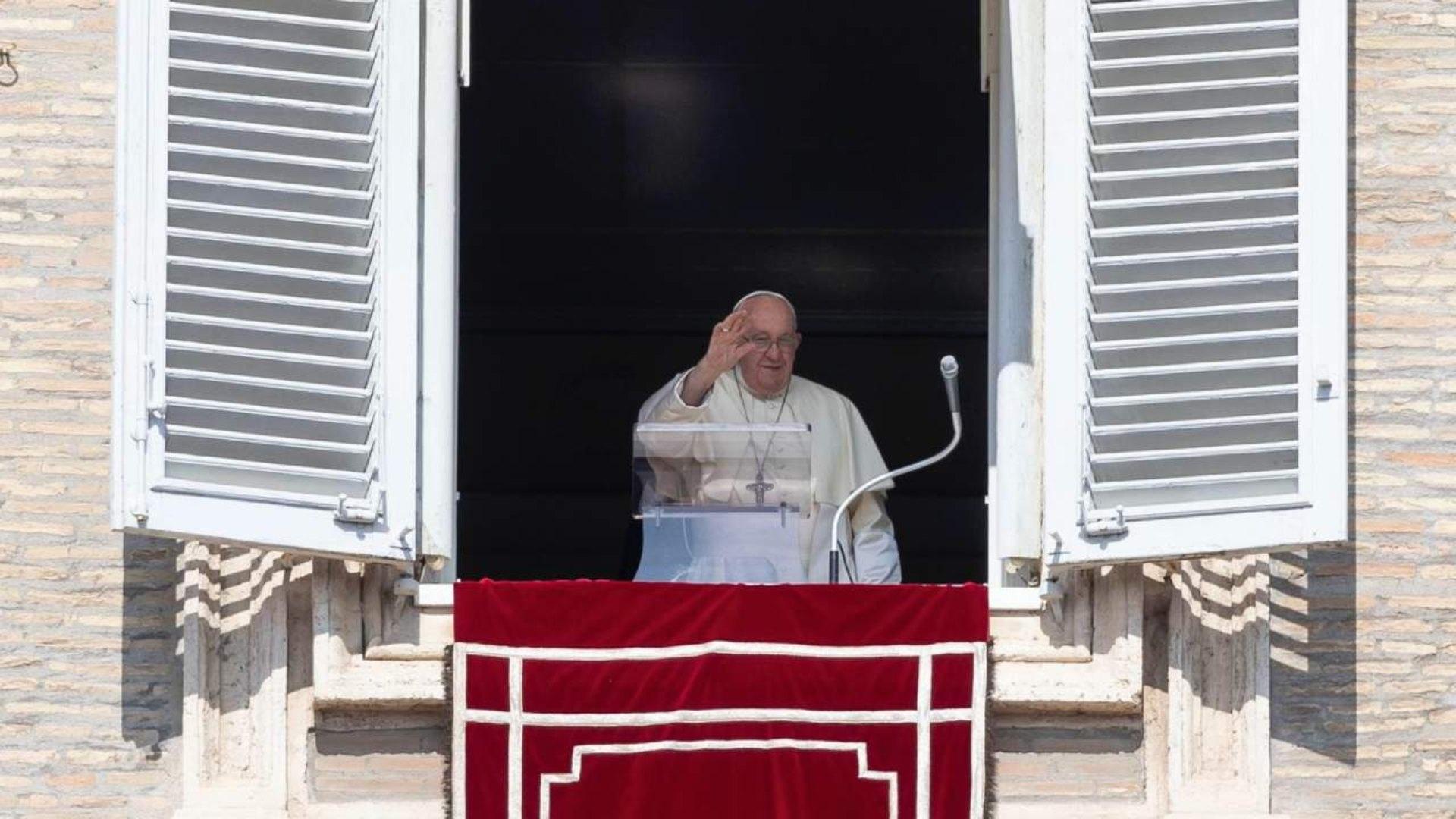 Papa Francisco Dejaría de Recitar el Ángelus Desde la Ventana del Palacio Apostólico: Vaticano