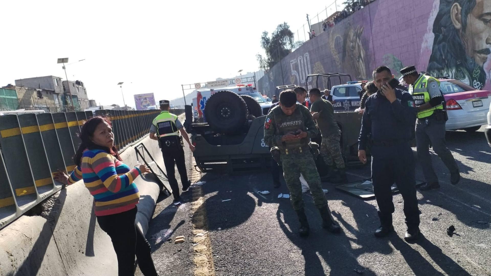 Vehículo del Ejército Vuelca en la México-Pachuca; Hay Un Militar Muerto y 2 Lesionados
