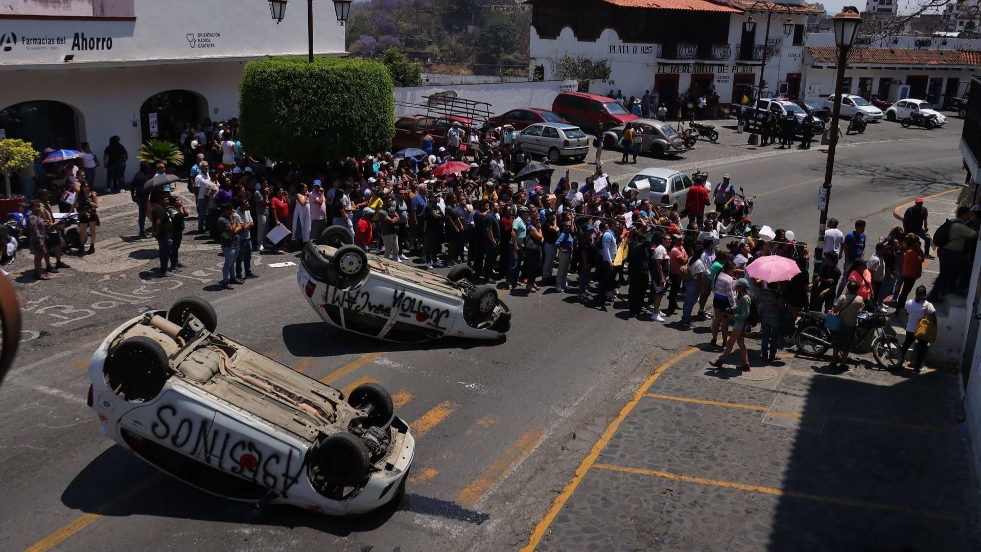 Foto: Se Descontrola Protesta Por Asesinato de la Niña Camila, en Taxco, Guerrero; Golpean a los Sospechosos