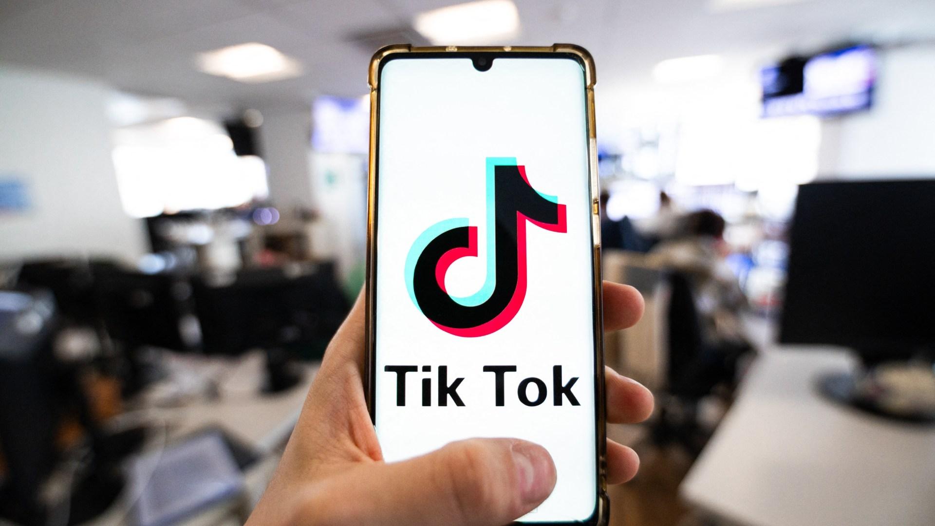 Biden Firma Ley que Obliga a Vender o Prohibir TikTok en EUA