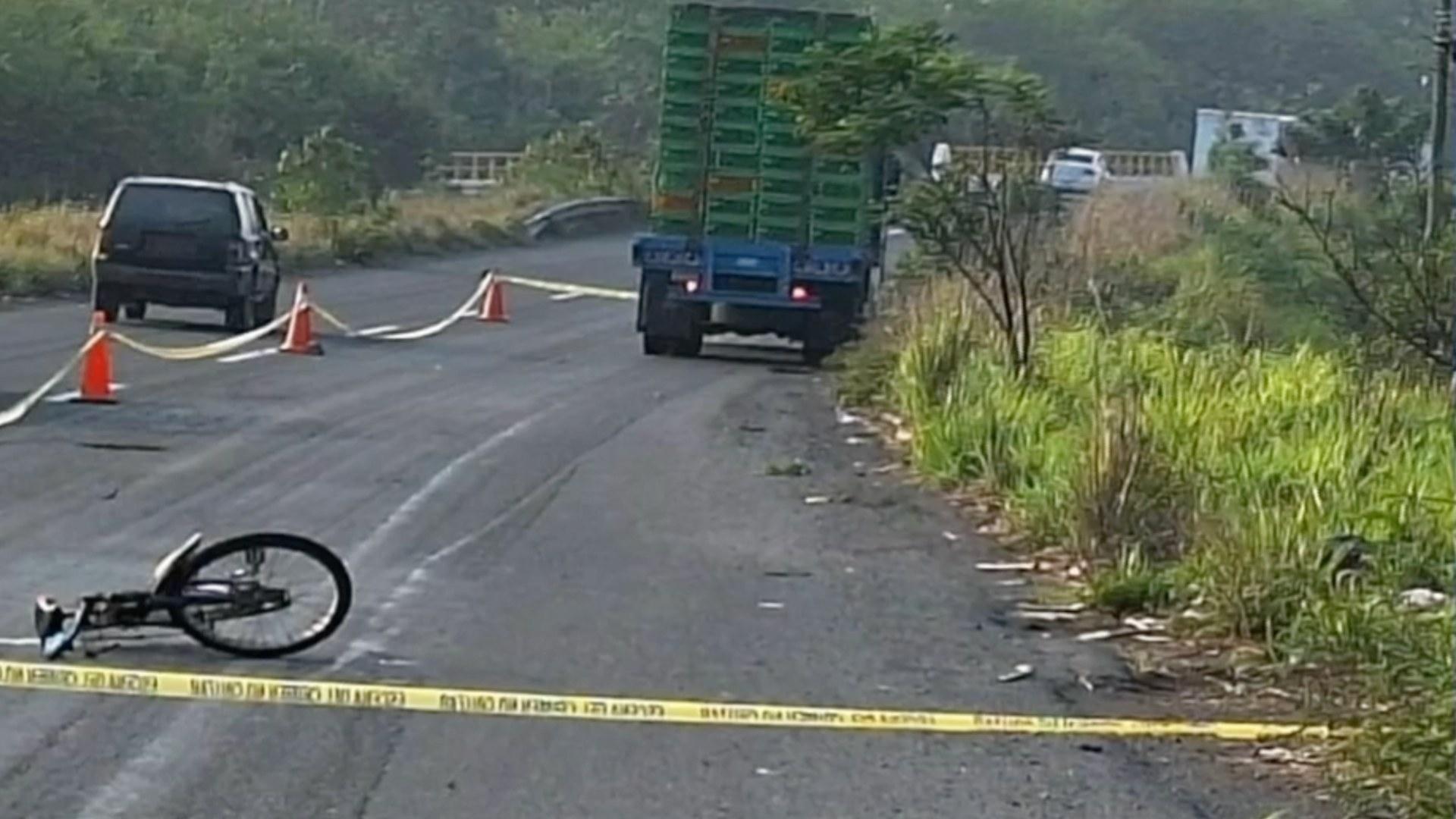 Camión de Carga Arrolla y Mata a Abuelito que Viajaba en su Bicicleta