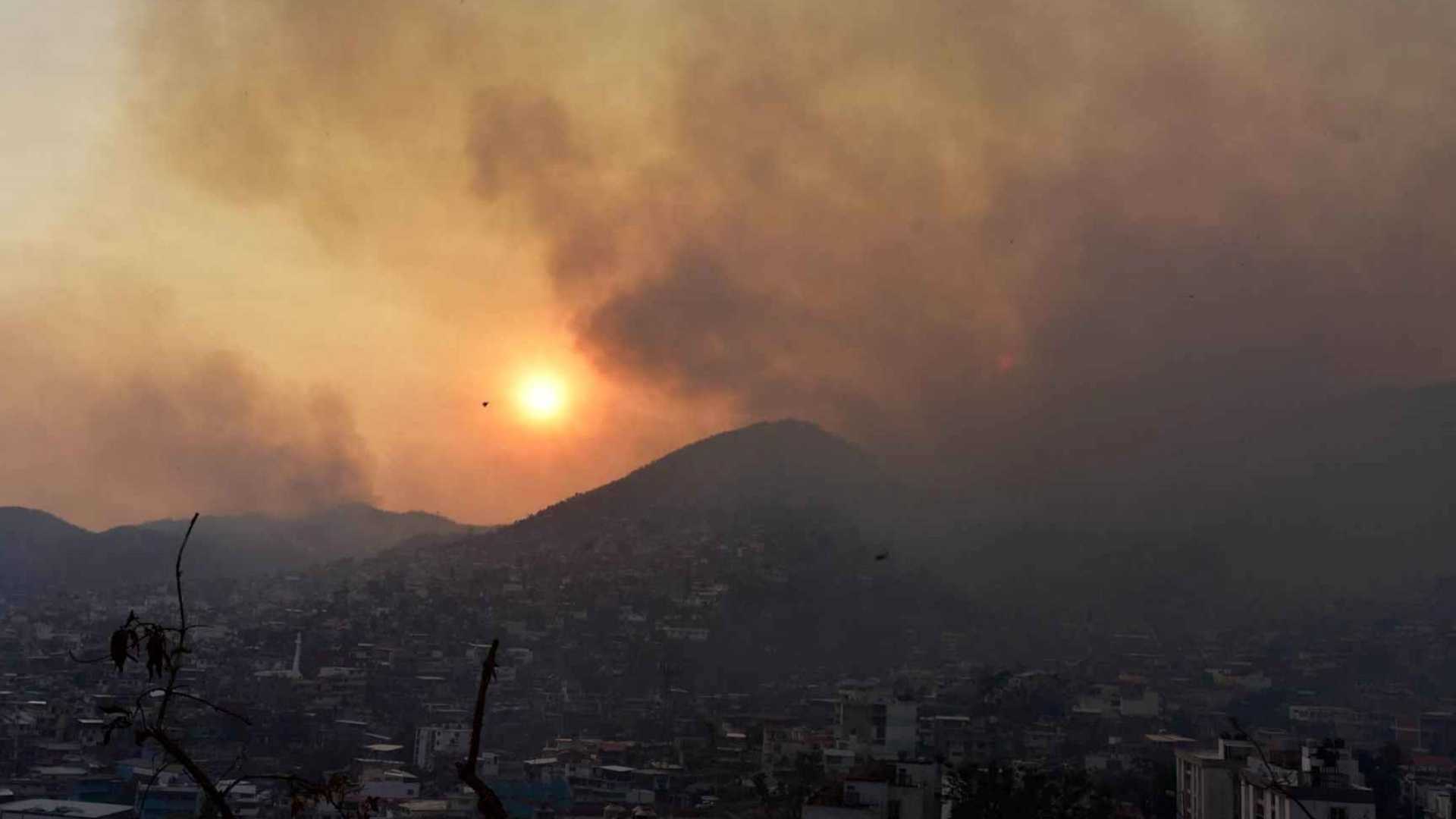 Las clases siguen suspendidas en Acapulco y Chilpancingo, debido a los incendios forestales 