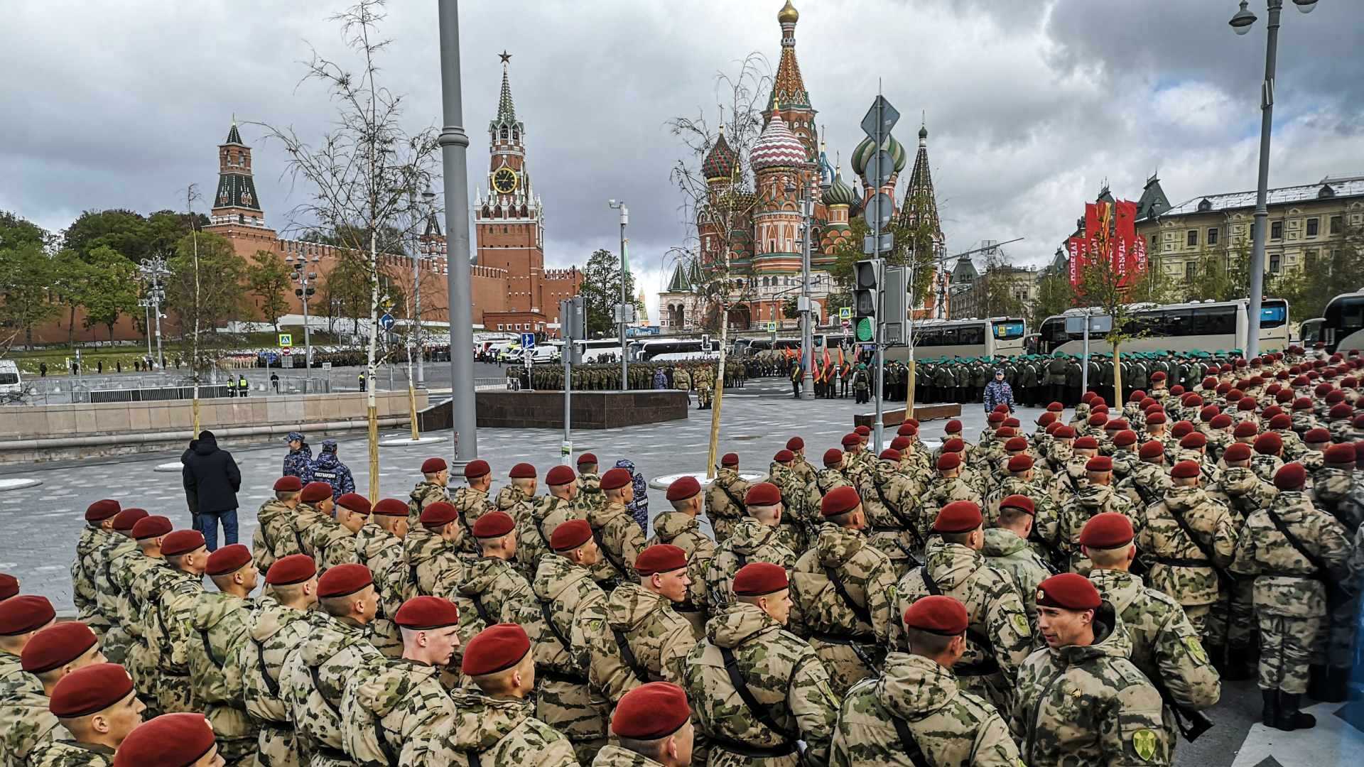 Rusia Conmemora Día de la Victoria Con Desfile Militar