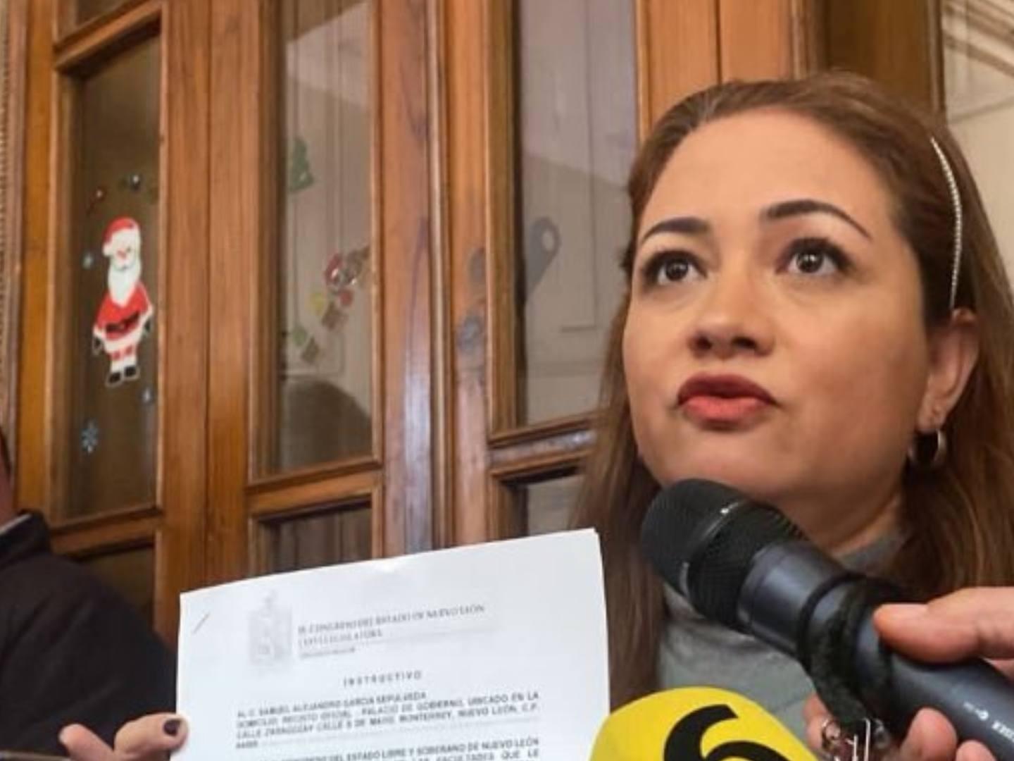 Buscan Notificar a Gobierno de Nuevo León sobre Gobernador Interino… Pero Estaba Cerrado