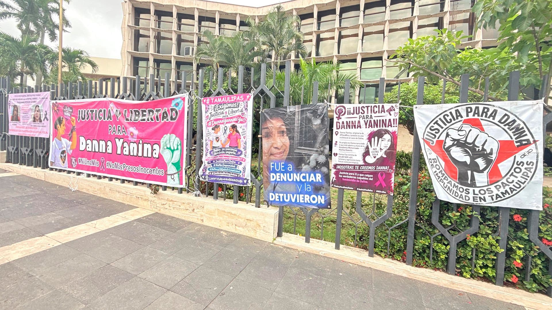 Exigen Justicia por Danna Yanina; Protestan Frente al Poder Judicial en Tampico