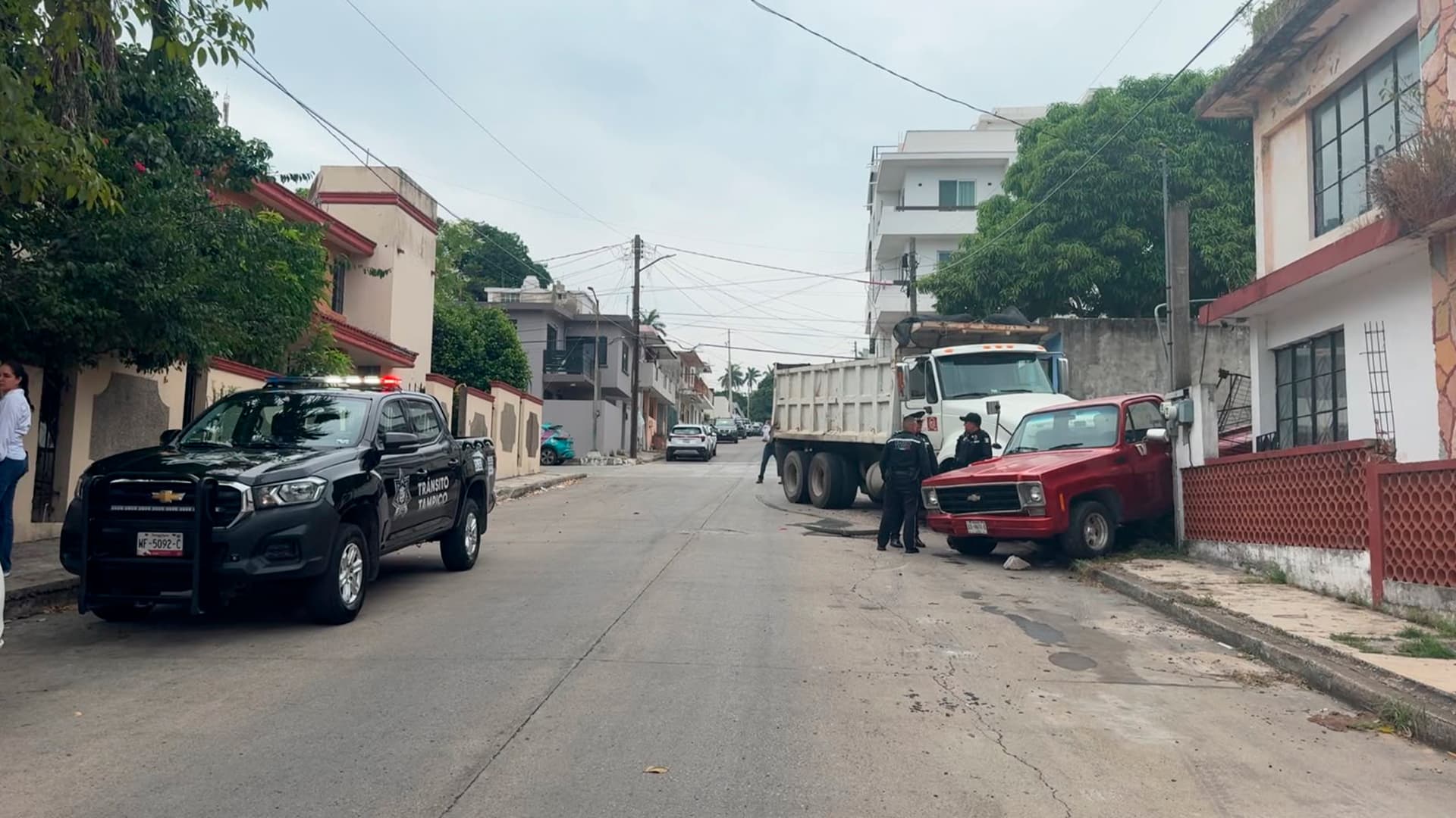 Camion de Volteo Arrolla a su Propio Chofer en Tampico, Tamaulipas