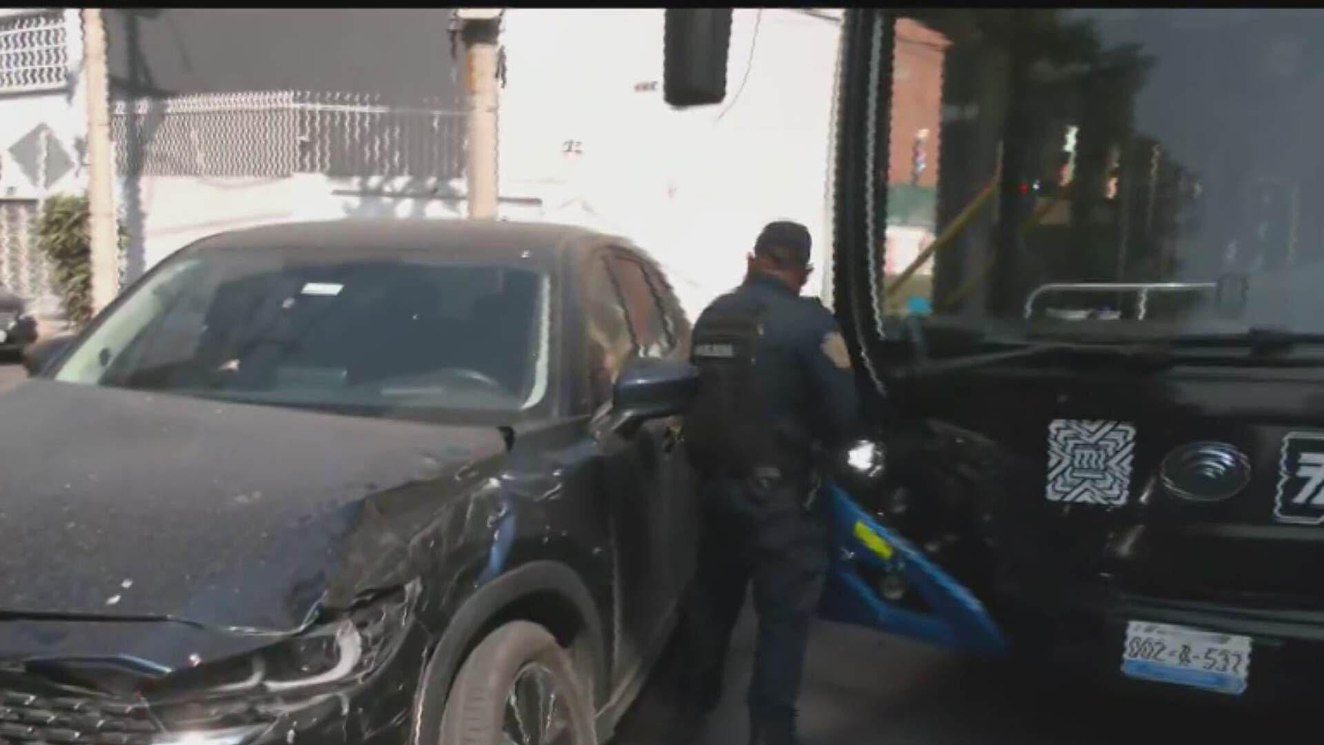 Camioneta se Impacta contra Unidad del Trolebús en la Colonia Portales: ¿Qué Pasó?