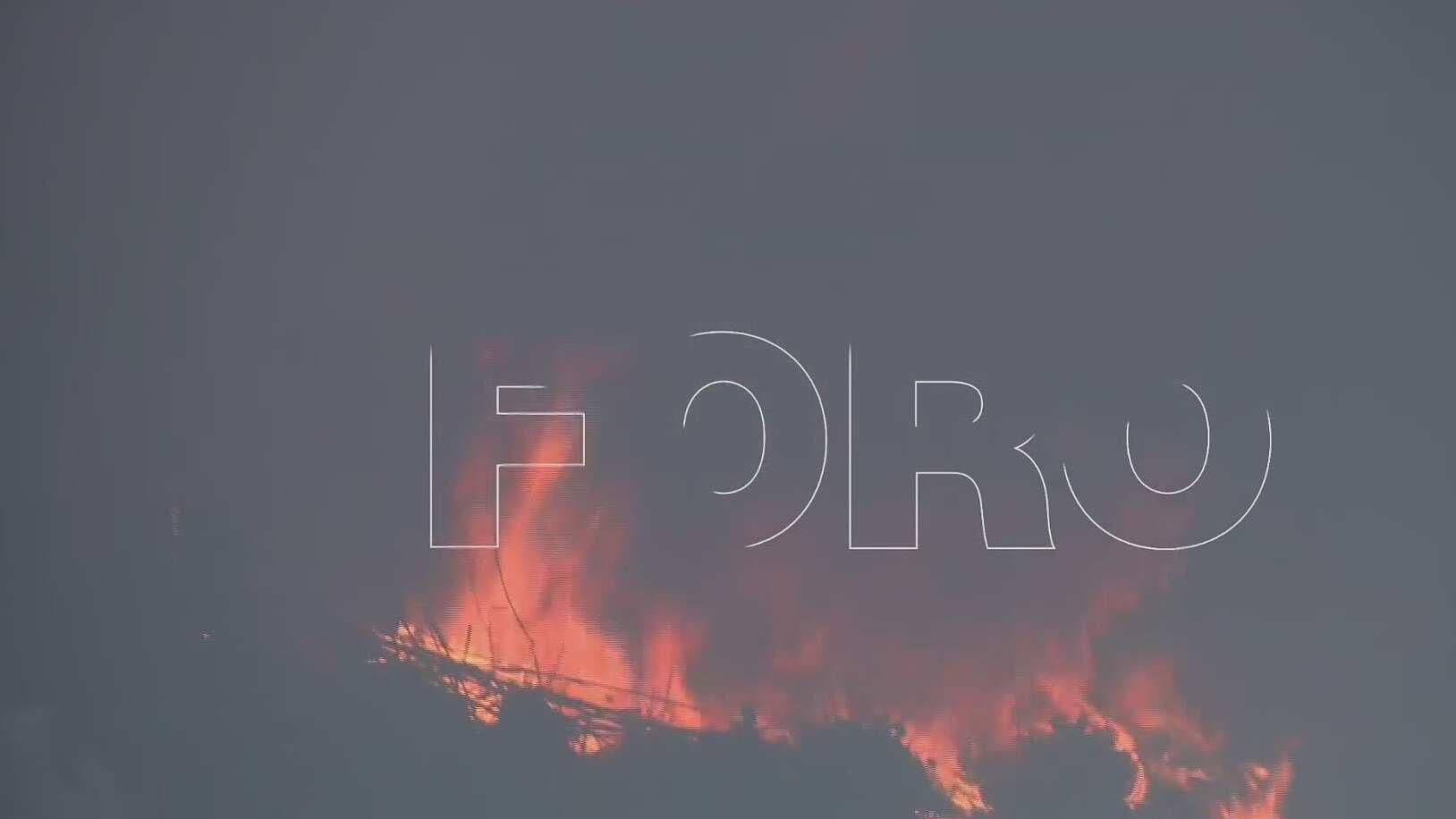Se registra fuerte incendio de pastizal en el Bordo de Xochiaca