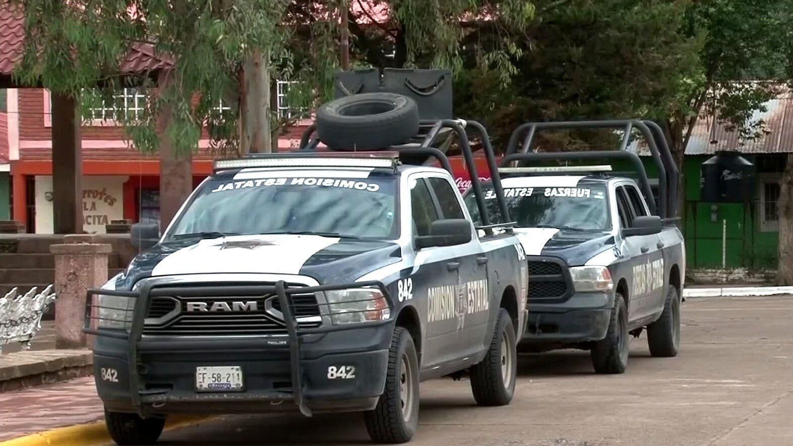Desarman a policía de Urique por no contar con permiso para portar armas