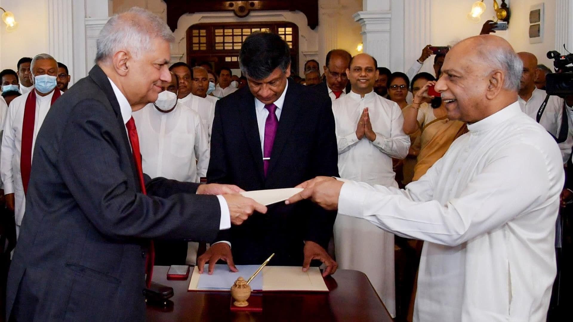 Toma juramento el nuevo primer ministro de Sri Lanka
