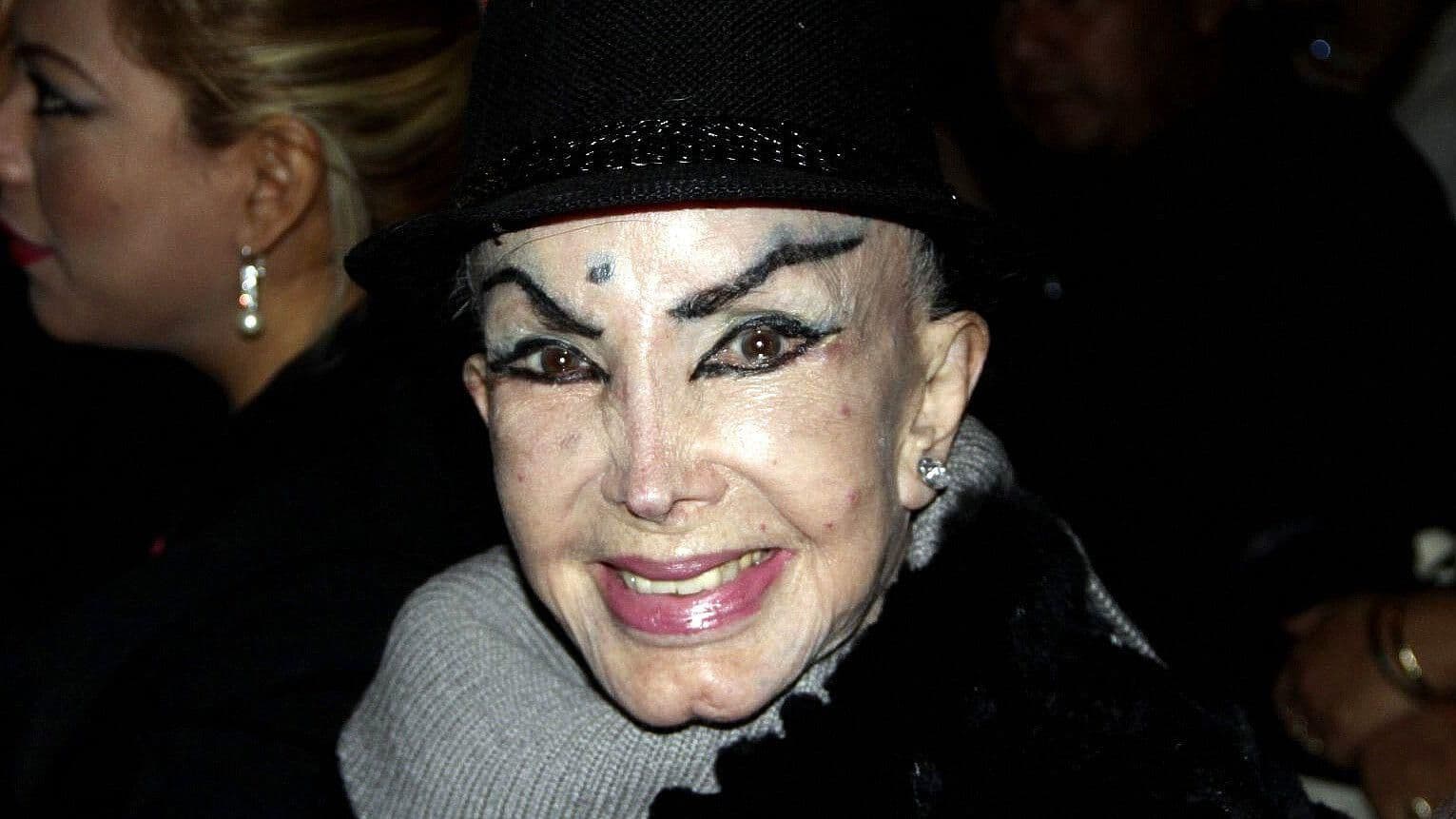 ¿Irma Serrano Tuvo Hijos?