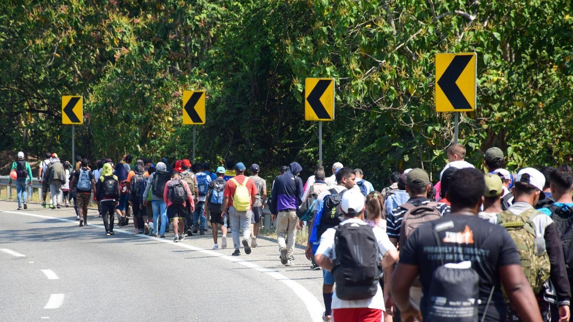Caravana Migrante Avanza por el Istmo de Tehuantepec a Oaxaca