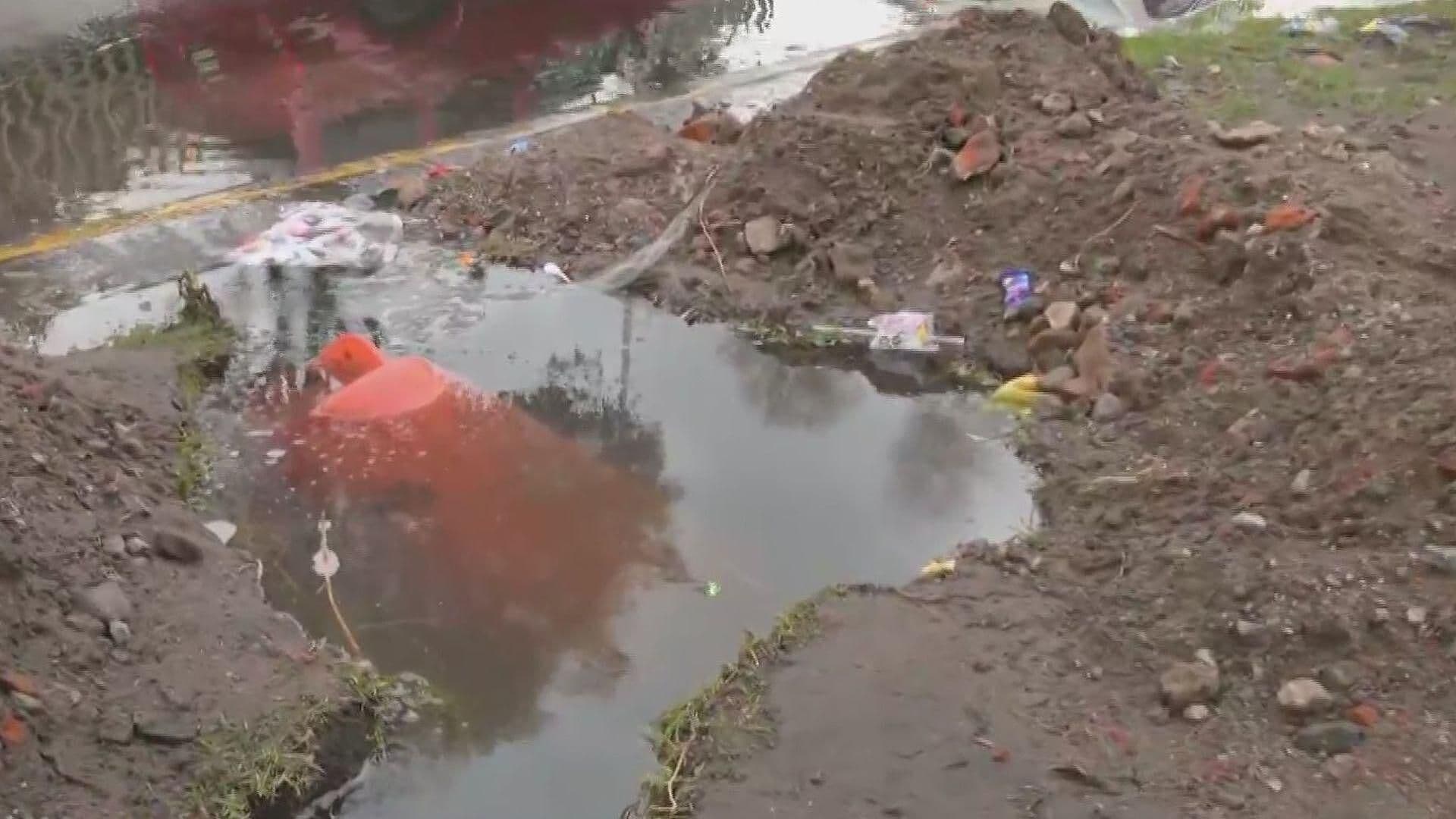 Se Reporta Gran Fuga de Agua en Río Mixcoac y Patriotismo, en CDMX