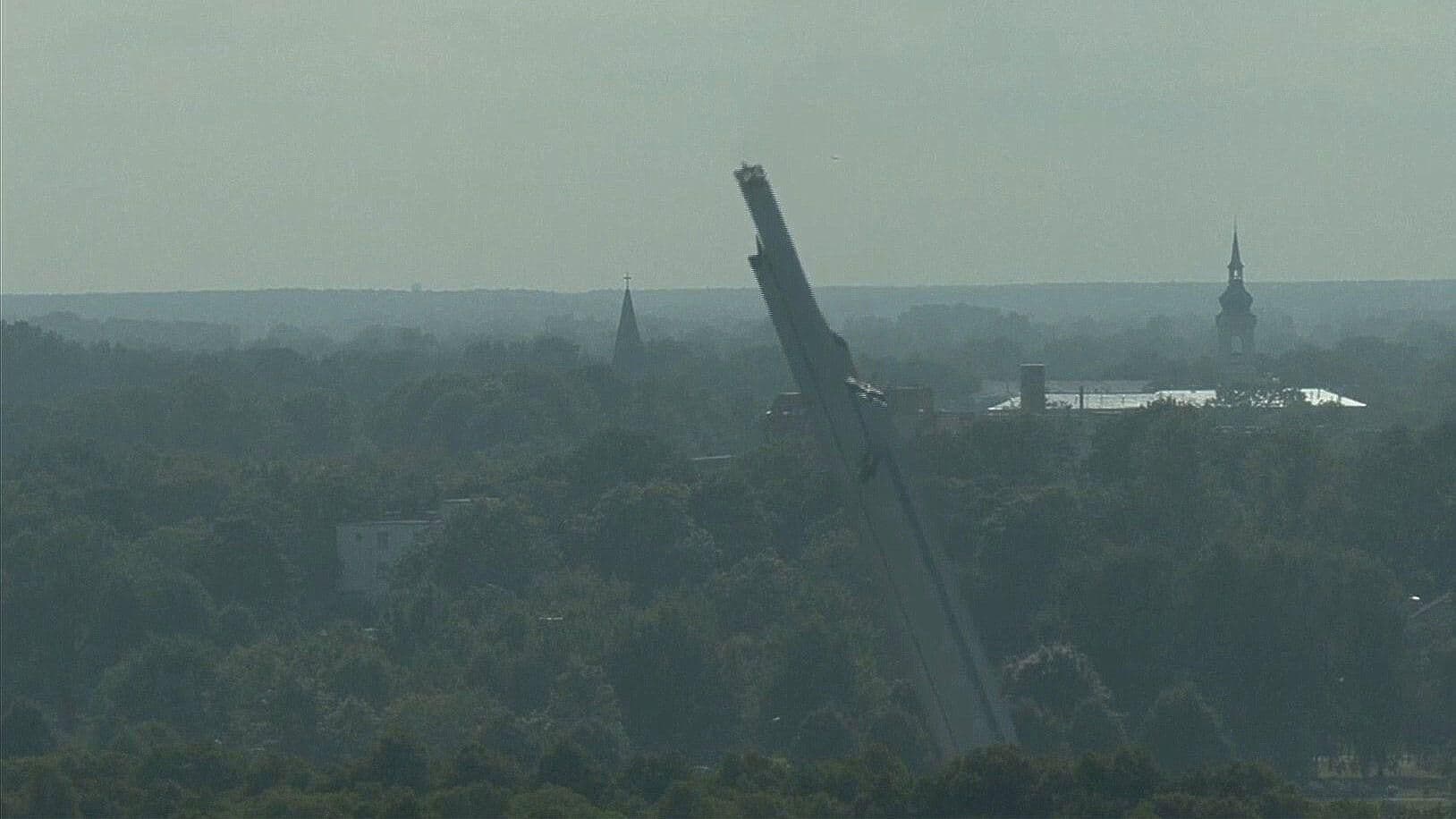 Derriban monumento soviético para conmemorar la derrota nazi en Letonia