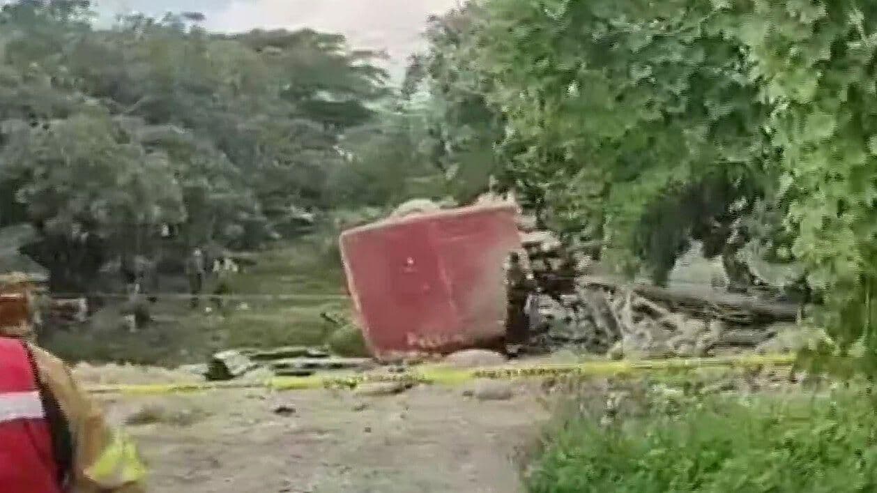 Trágico accidente de tráiler sin frenos deja dos muertos en crucero de Yecapixtla, Morelos