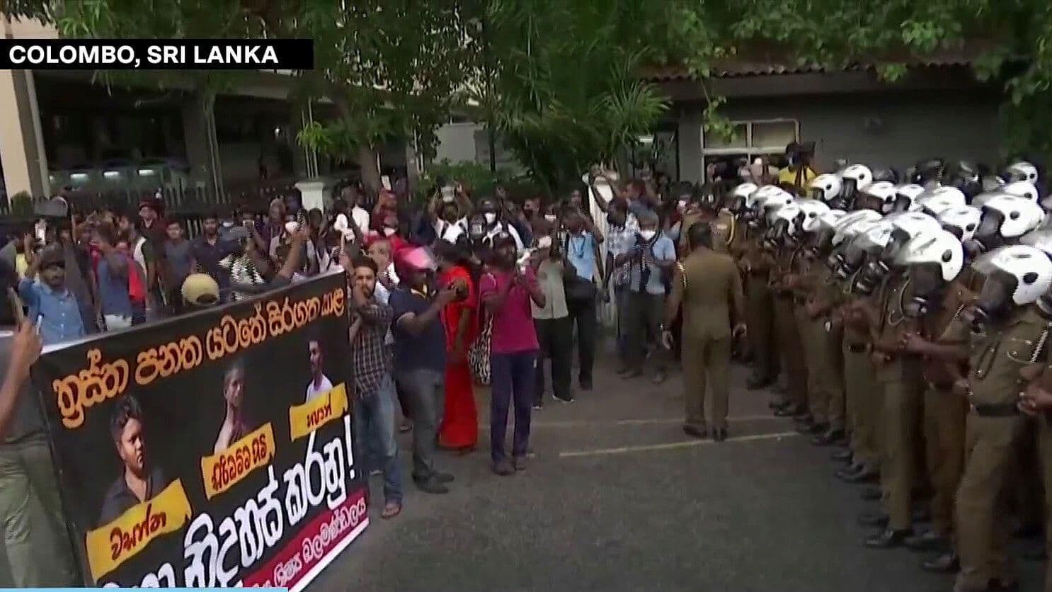 Marchan en Sri Lanka para exigir solución a la peor crisis económica