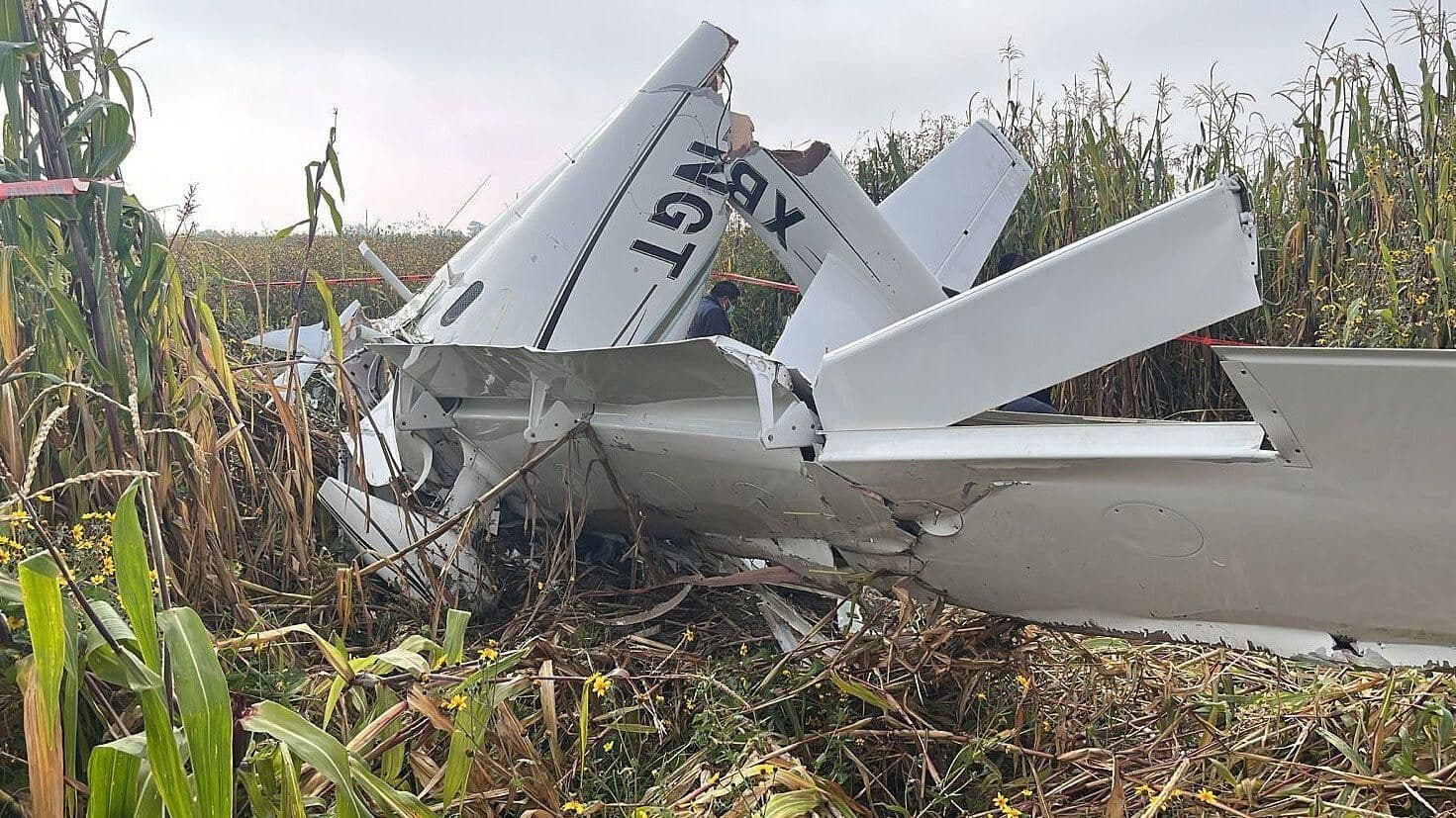 Desplome de avioneta causa alarma en habitantes de Otzolotepec, Edomex