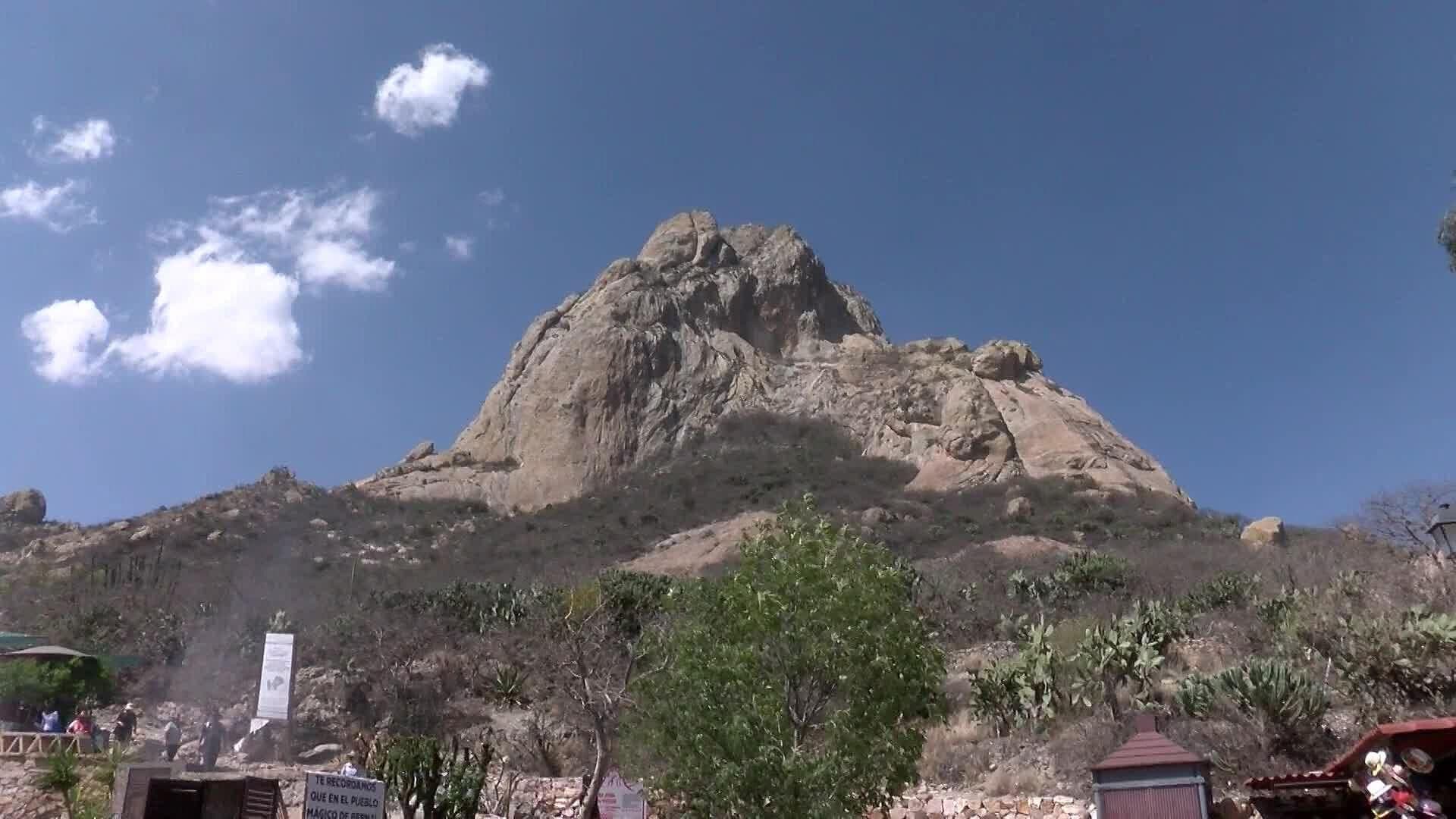 Hace Año y Medio que se Registró un Deslave en Peña del Bernal, Querétaro