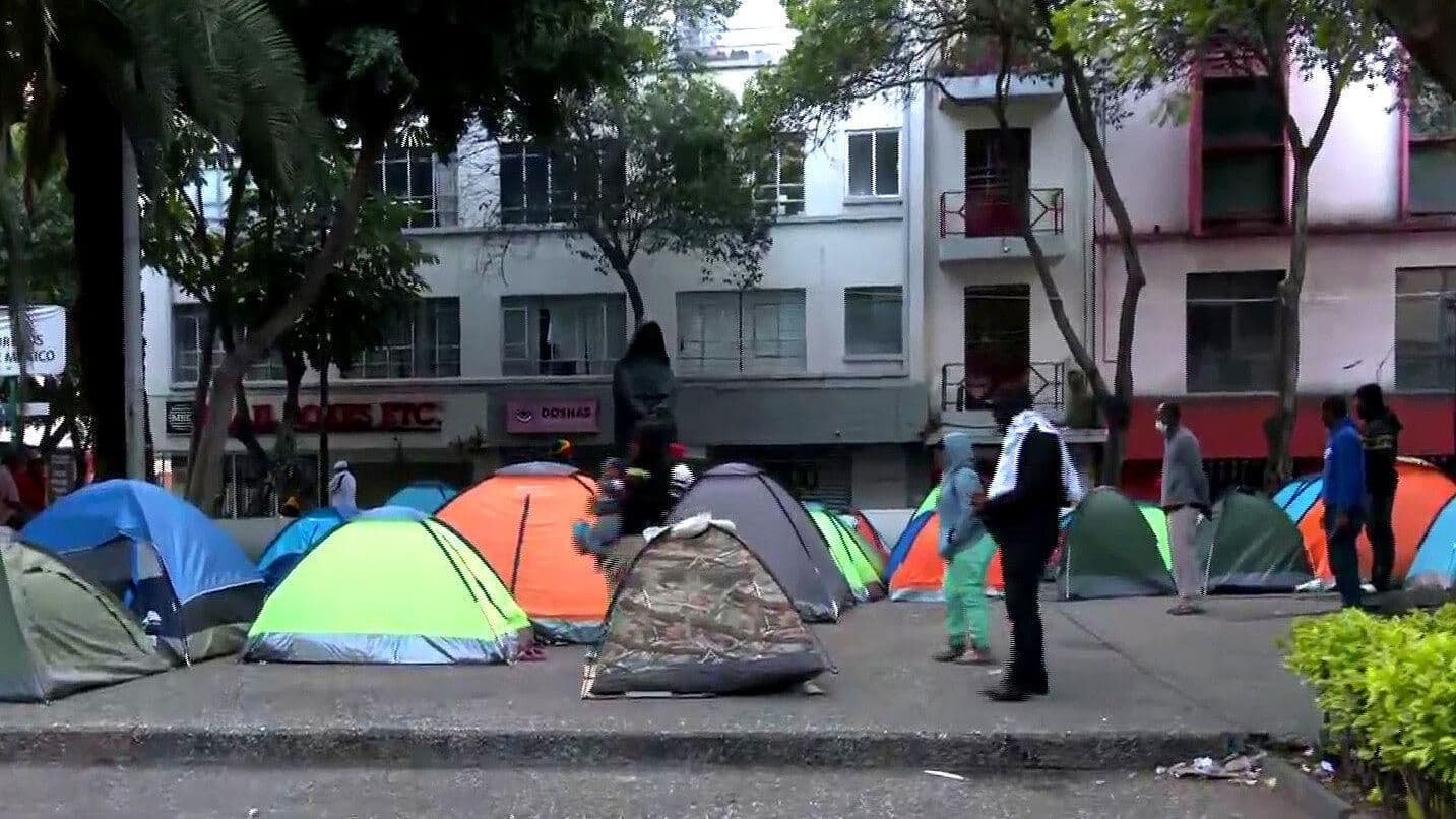 Vuelven Campamentos de Migrantes a Col. Juárez de CDMX