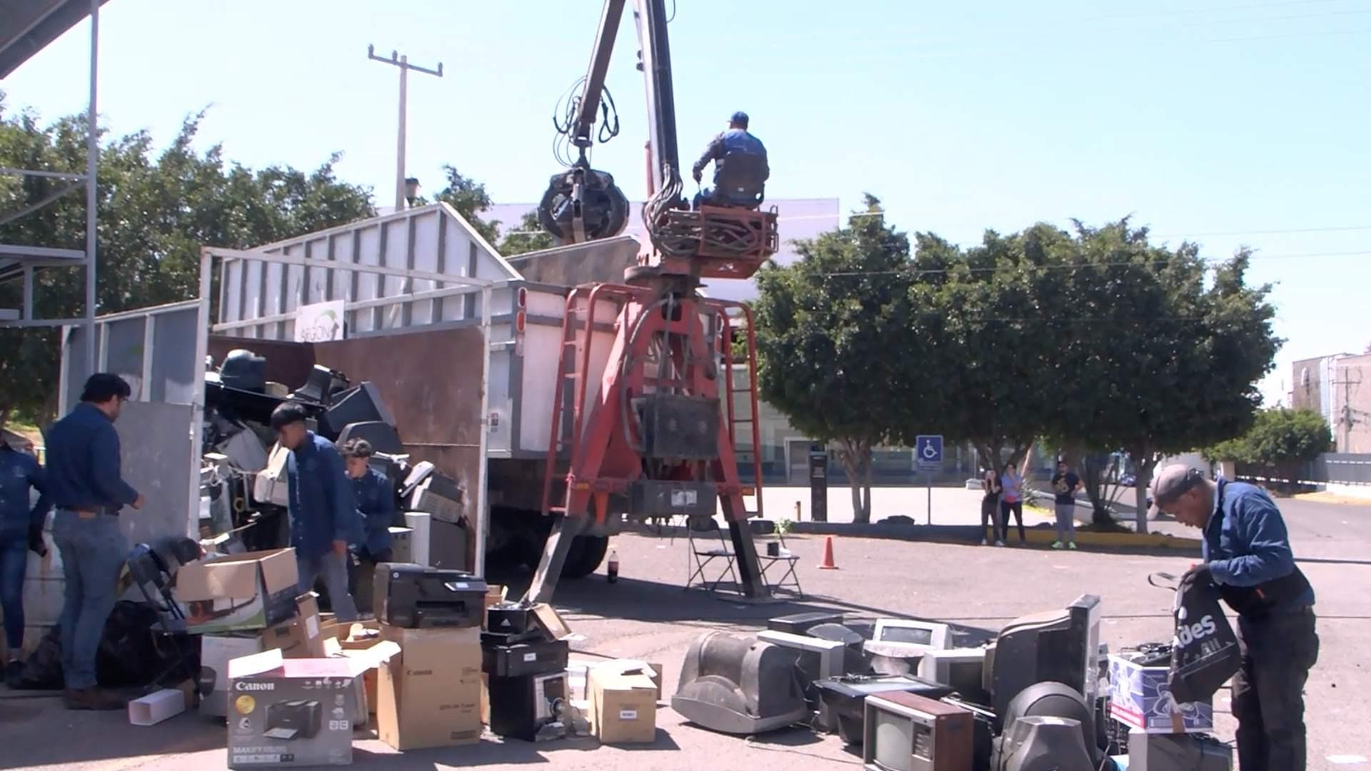 Se Realizó una Mega Jornada de Acopio de Residuos en la UAQ de Querétaro