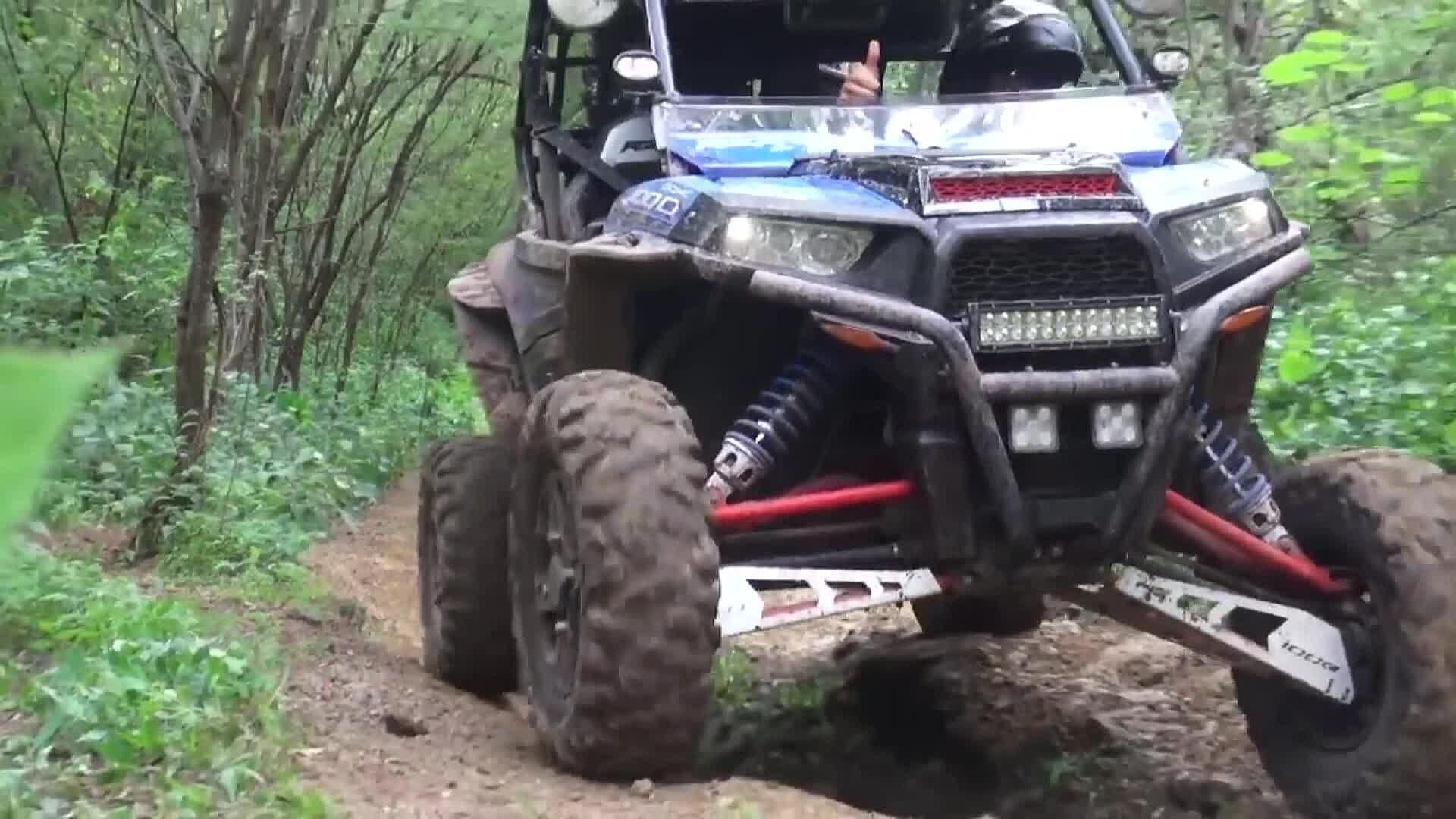 Van 35 Eventos Evitados por Racers en la Sierra Queretana