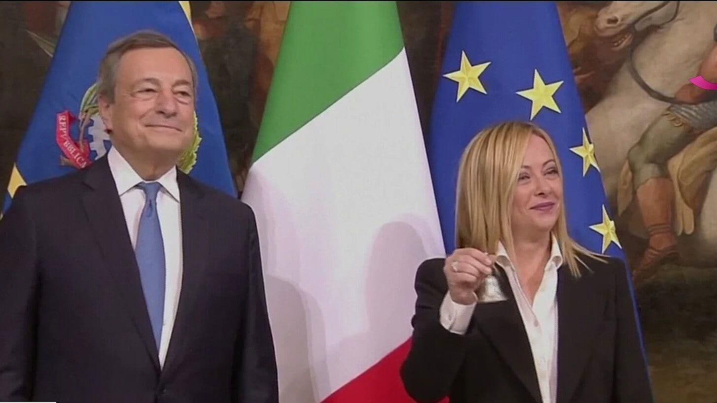 En acto simbólico toma el poder Giorgia Meloni en Italia