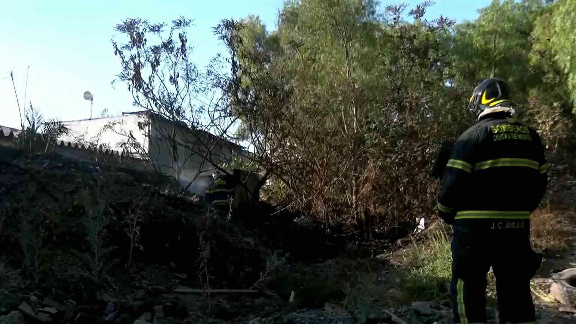 Bomberos Atienden Incendio en Terreno Baldío de Industrial Vallejo, CDMX