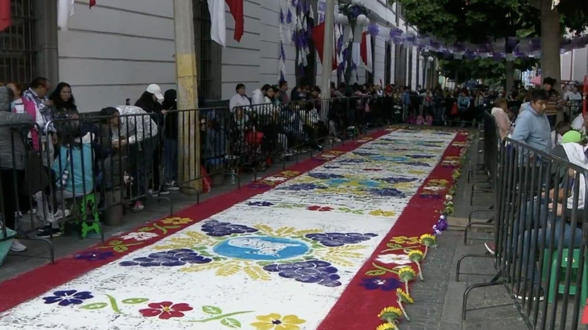 Tapete de Aserrín para el Señor de Las Maravillas en Huamantla