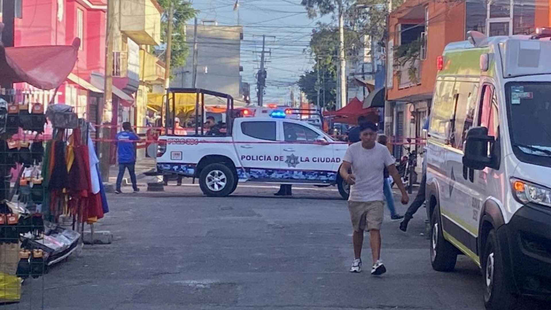 Sujetos en Moto Dispararon contra Varias Personas en Tianguis