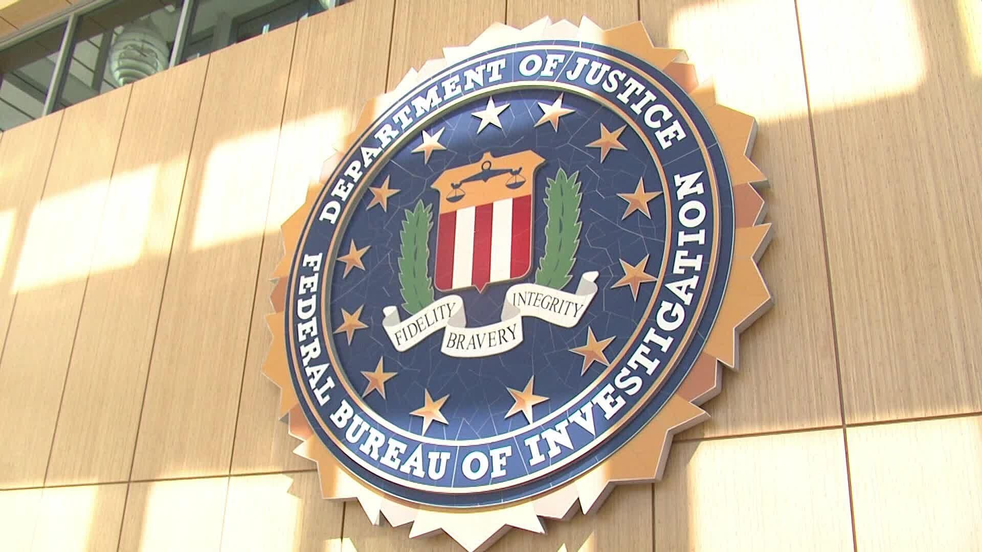 FBI Allana Apartamento y Detiene a 3 Personas en Otay Mesa